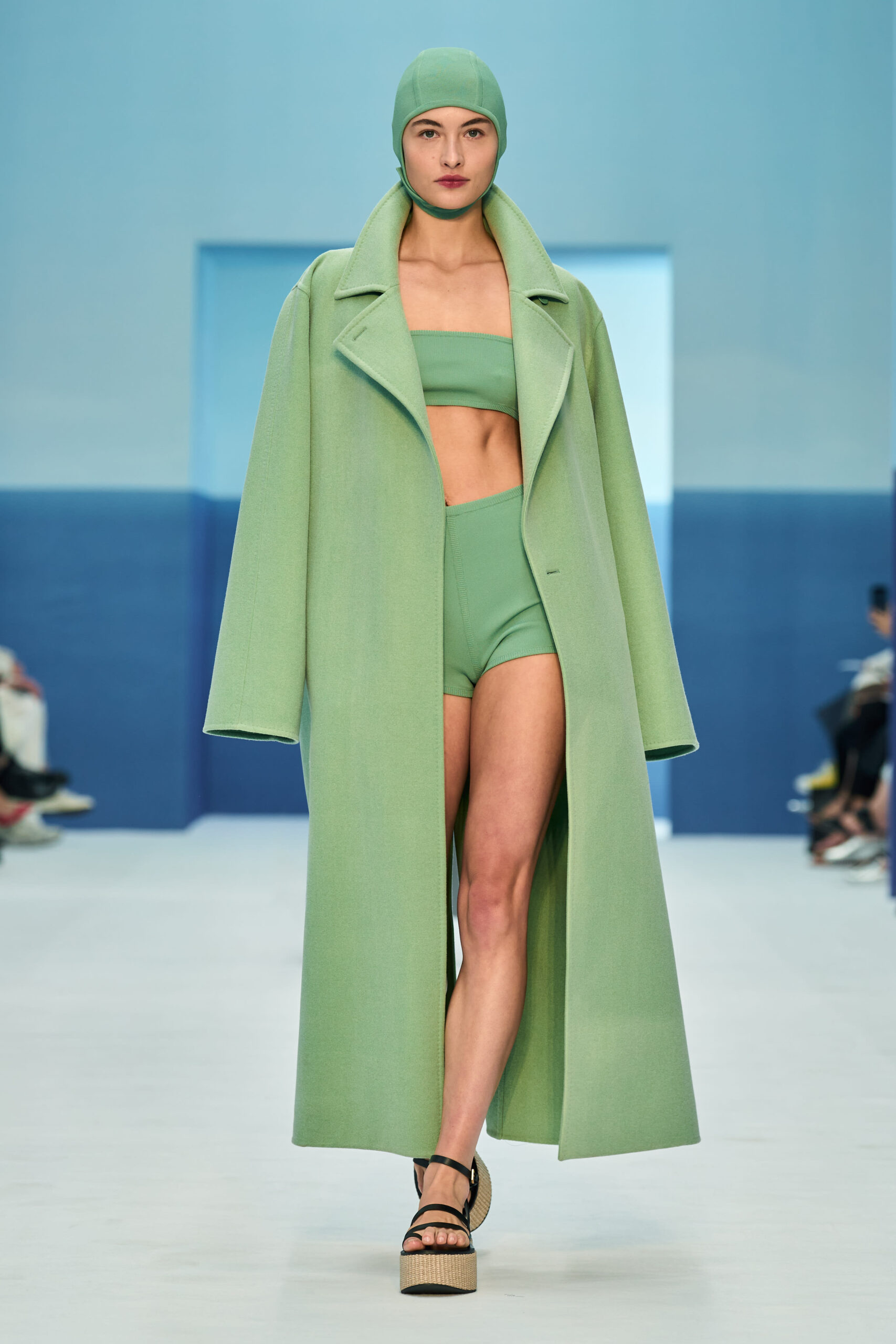 Εβδομάδα Μόδας Μιλάνου: Το riviera style της Max Mara για την SS23-3