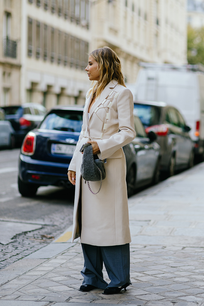 Εβδομάδα Μόδας Παρισιού: 15 street style μας δίνουν fall inspiration-13