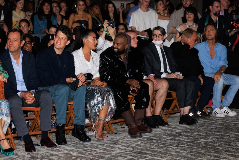 Vogue World: Τα ωραιότερα looks από τη front row-10