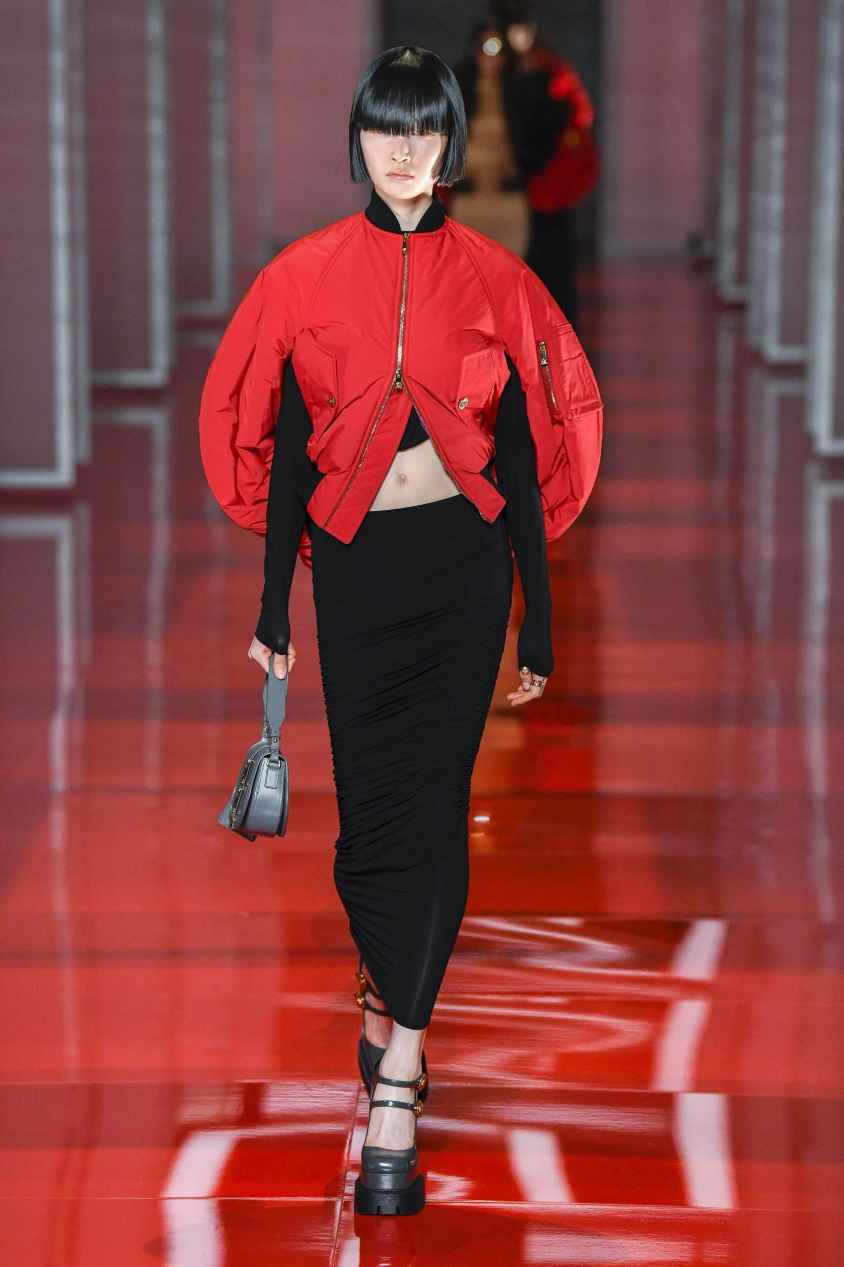 Bomber jacket: Όλοι οι τρόποι να φορέσετε το hero piece του χειμώνα-5
