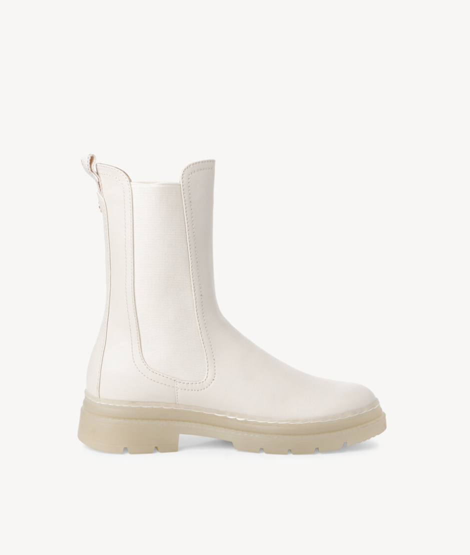 Λευκά ankle boots: Όλα τα σχέδια που πρέπει να επενδύσετε φέτος-6