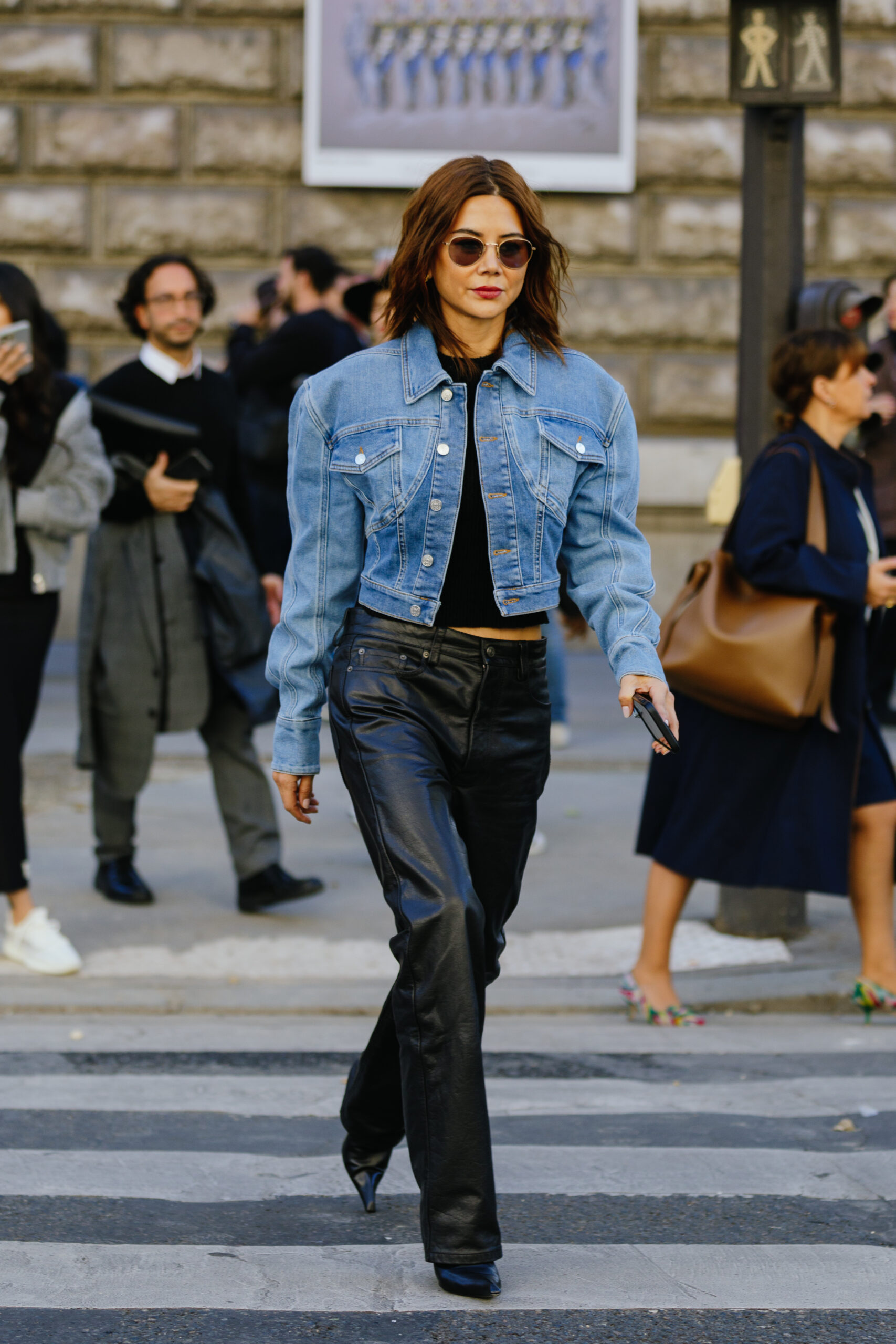 Άνεση και κομψότητα: 10 φθινοπωρινά looks για την τέλεια ισορροπία-6