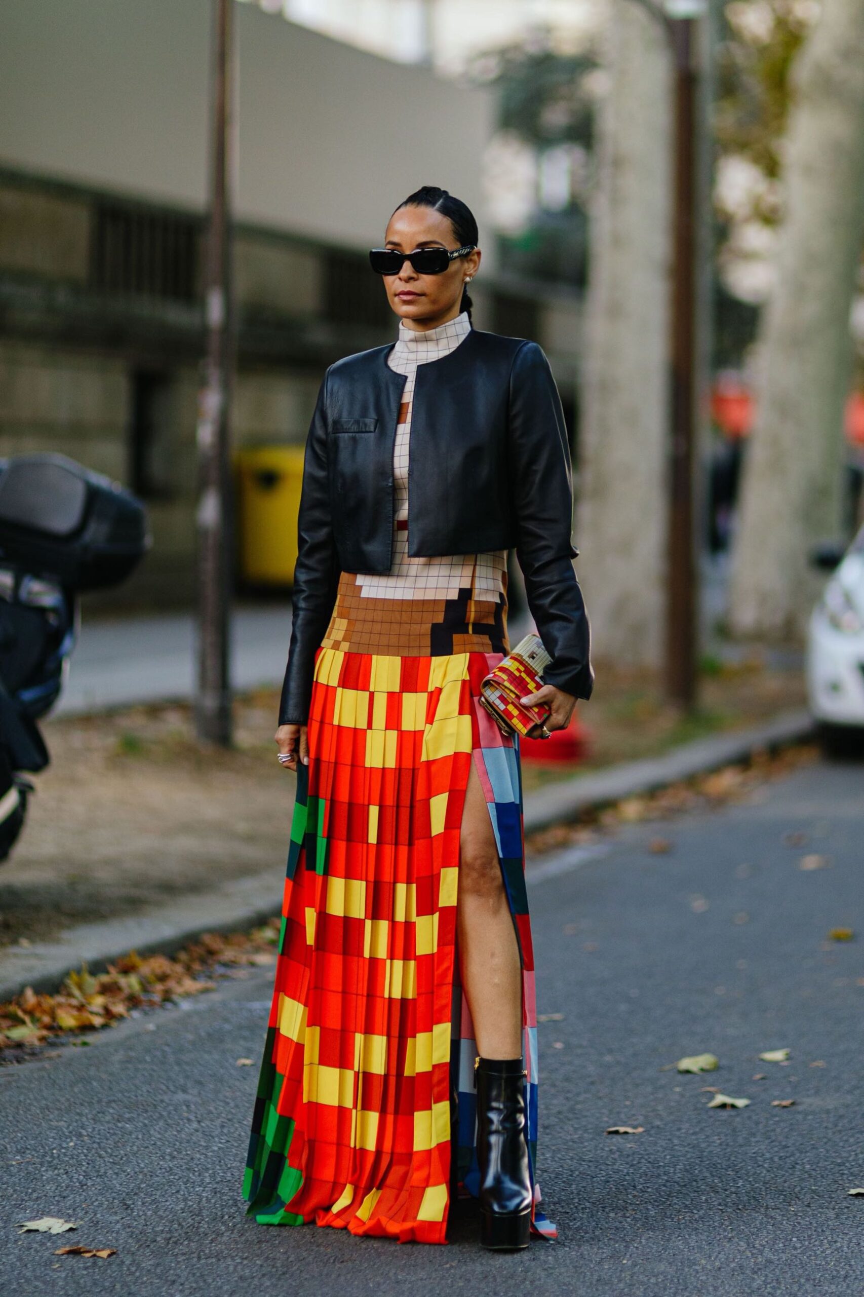 To νέο leather jacket είναι cropped-2