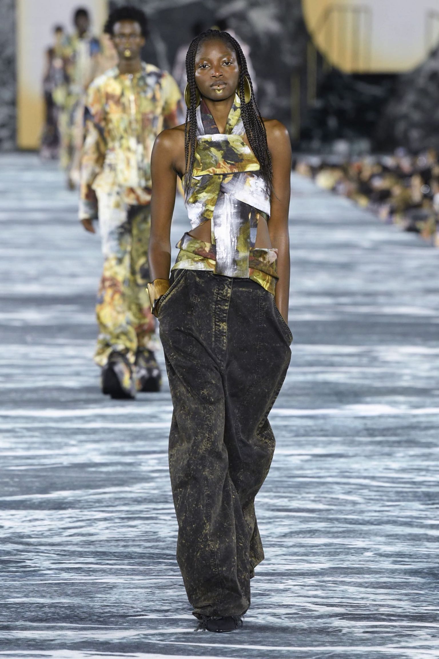 Baggy jeans: Το νέο στιλ που έχει την προσοχή μας τώρα-3