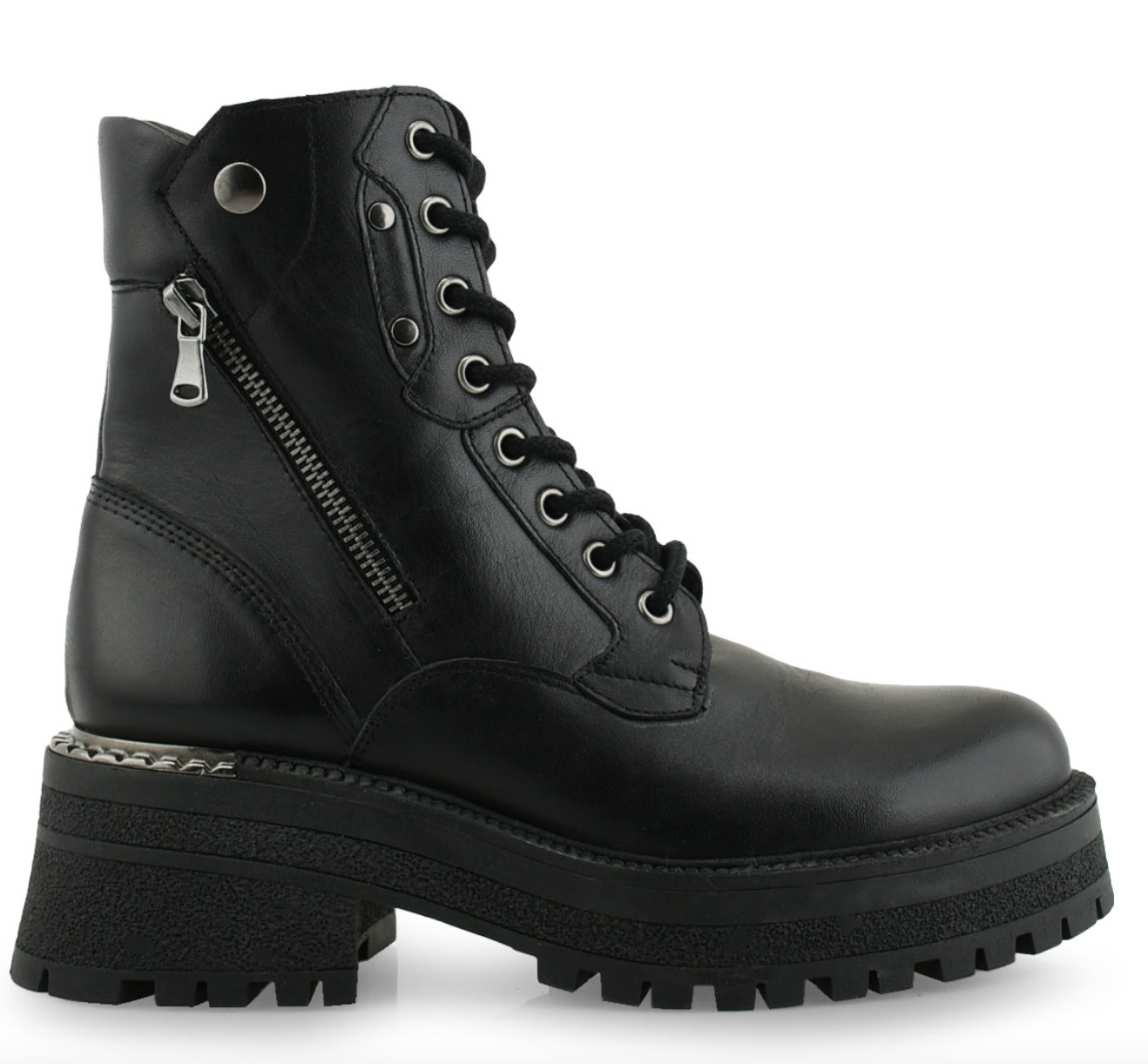 Combat boots: Πώς να φορέσετε τα μποτάκια του χειμώνα;-7