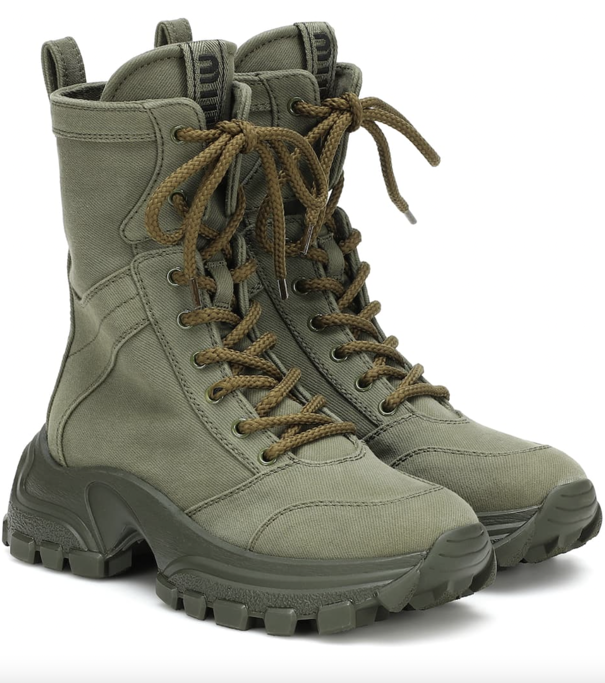 Combat boots: Πώς να φορέσετε τα μποτάκια του χειμώνα;-8