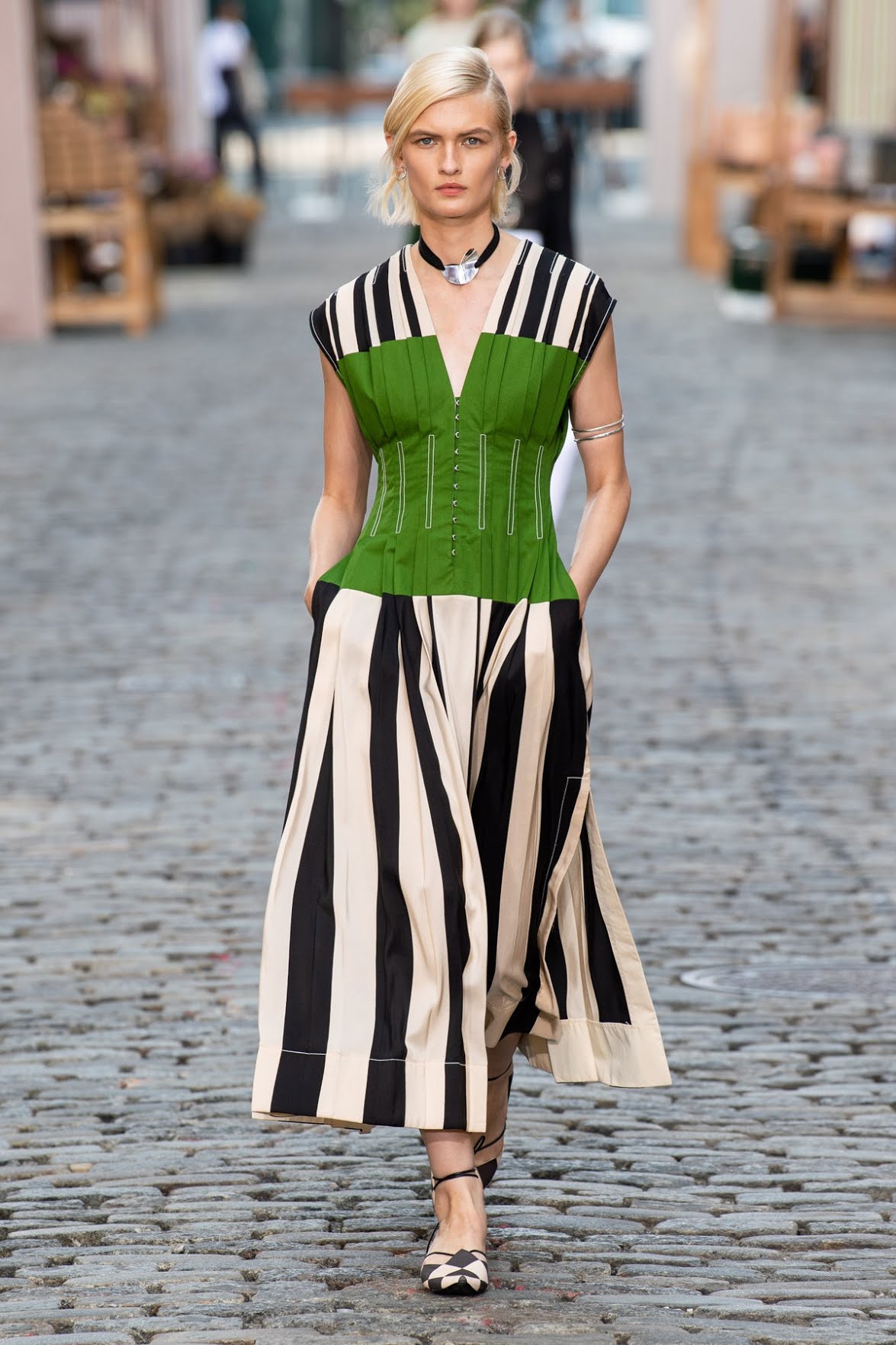 Τα 18 fashion items που καθόρισαν το 2022-12