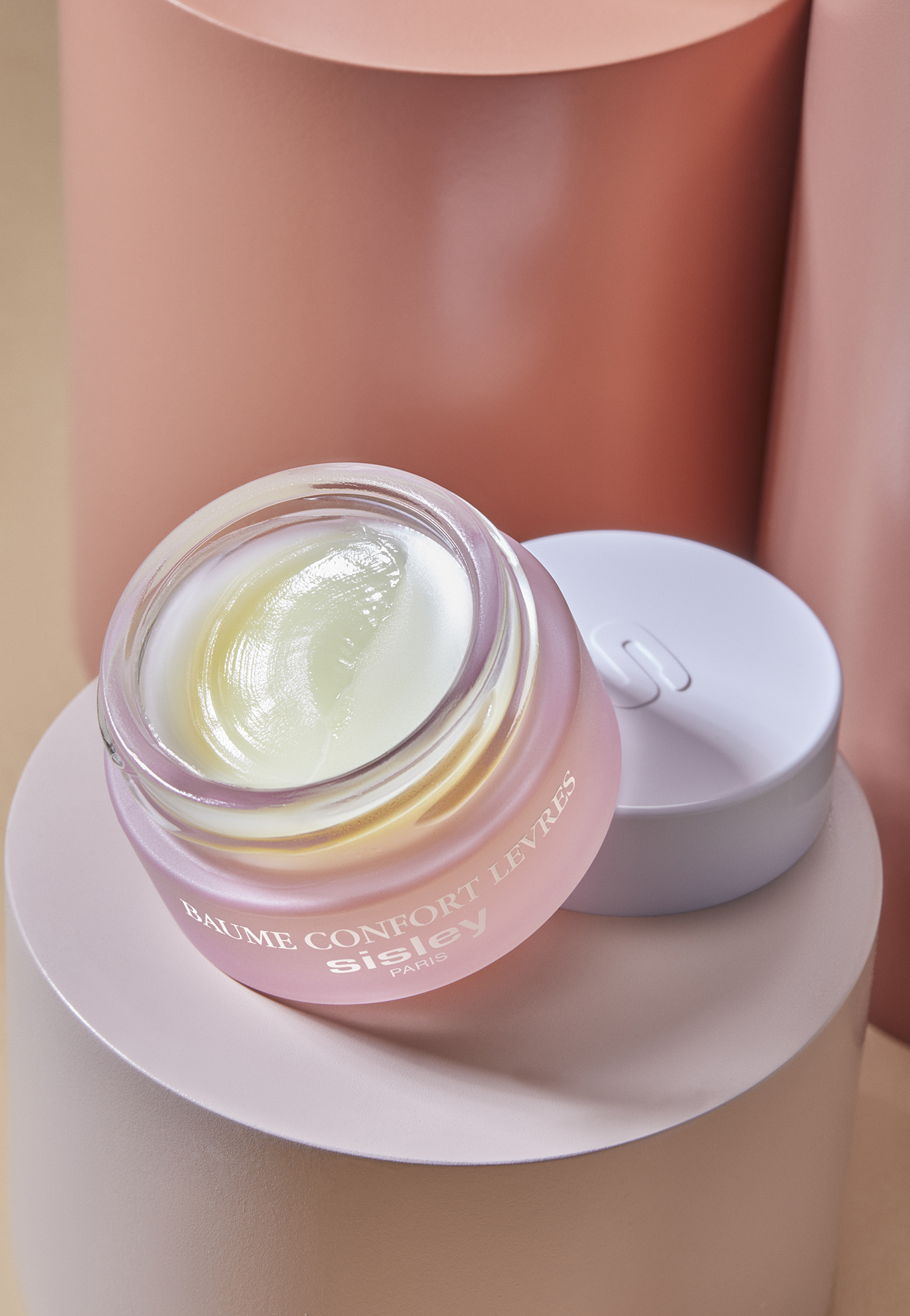 Τα 5 beauty must-haves για να υποδεχτείτε τη νέα χρονιά-1