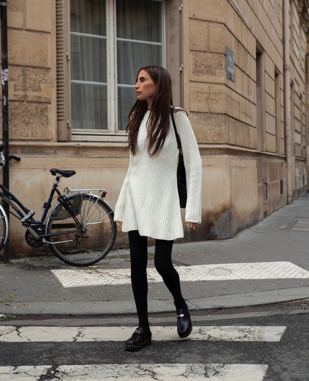 Parisian Chic: 5 all-time classic χειμερινοί συνδυασμοί για να ντύνεστε όπως οι Γαλλίδες-2
