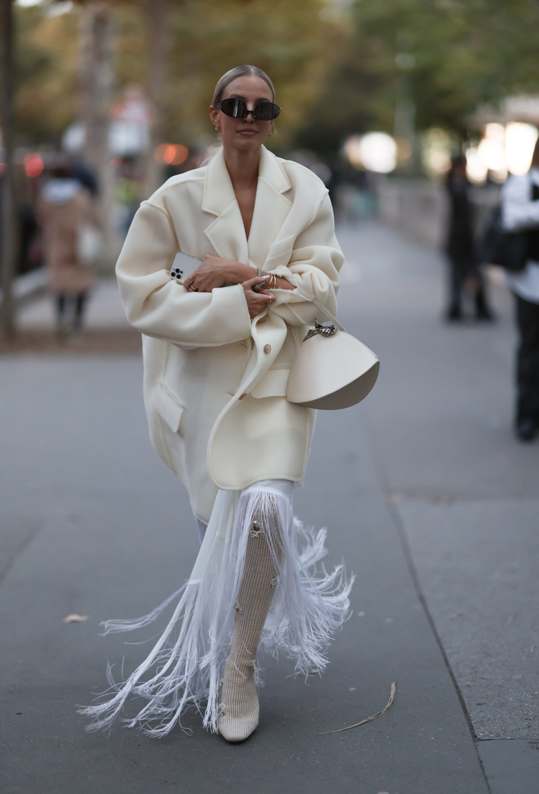 Winter White: 7 συνδυασμοί από τις fashion experts για να φορέσετε λευκό και το χειμώνα-3