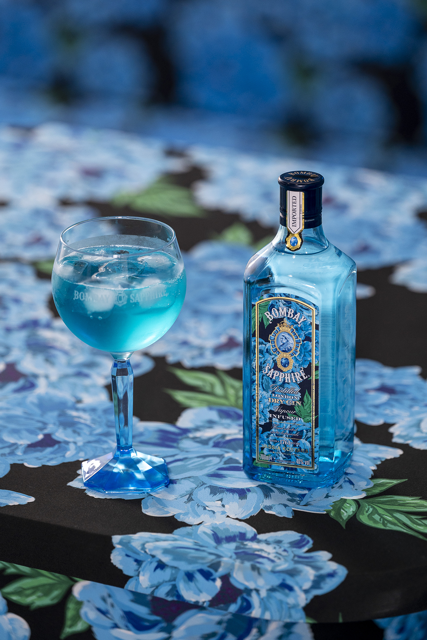 Vassia Kostara και Bombay Sapphire ζωγραφίζουν το 2023 με χρώμα και δημιουργικότητα-1