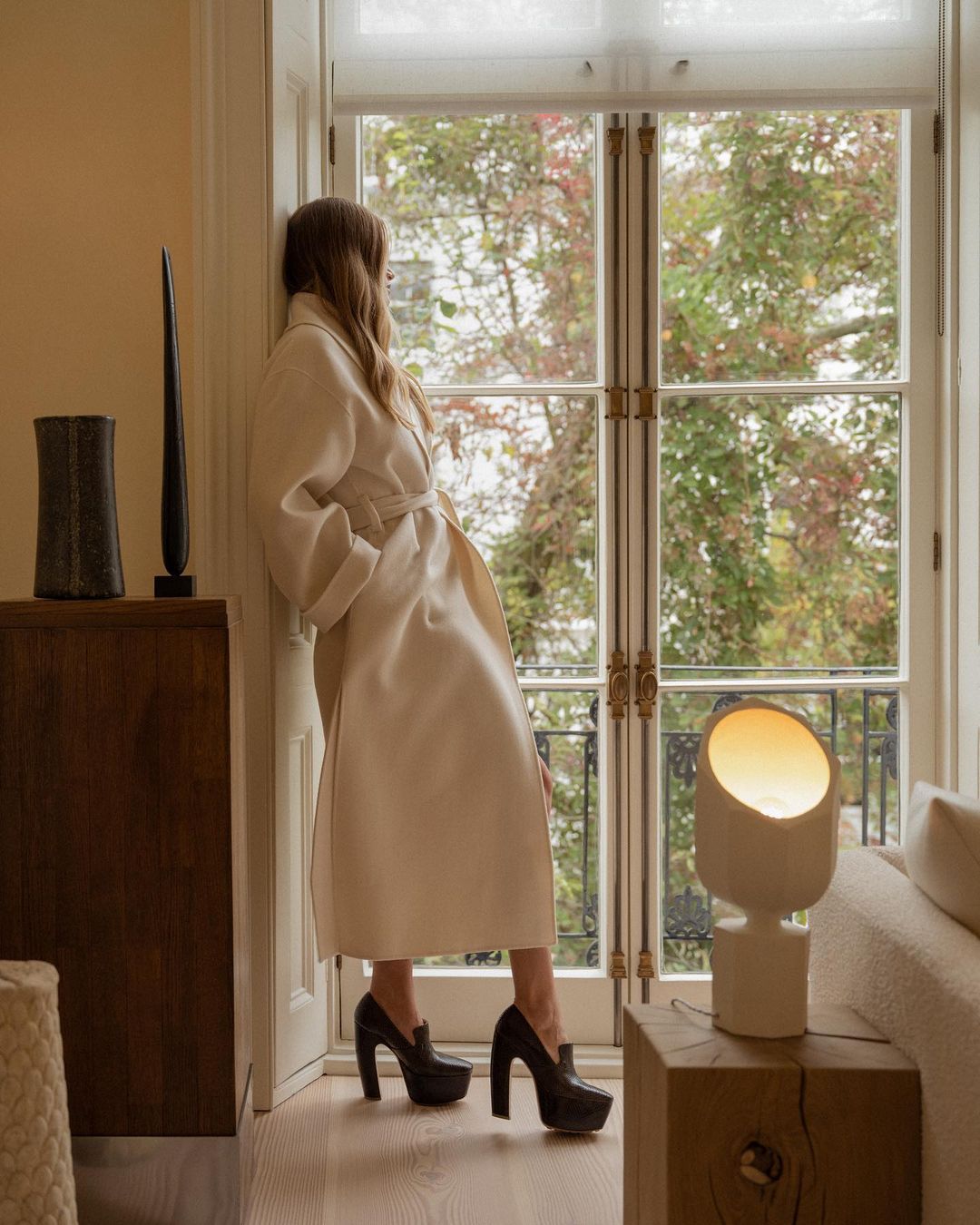 Winter White: 7 συνδυασμοί από τις fashion experts για να φορέσετε λευκό και το χειμώνα-6