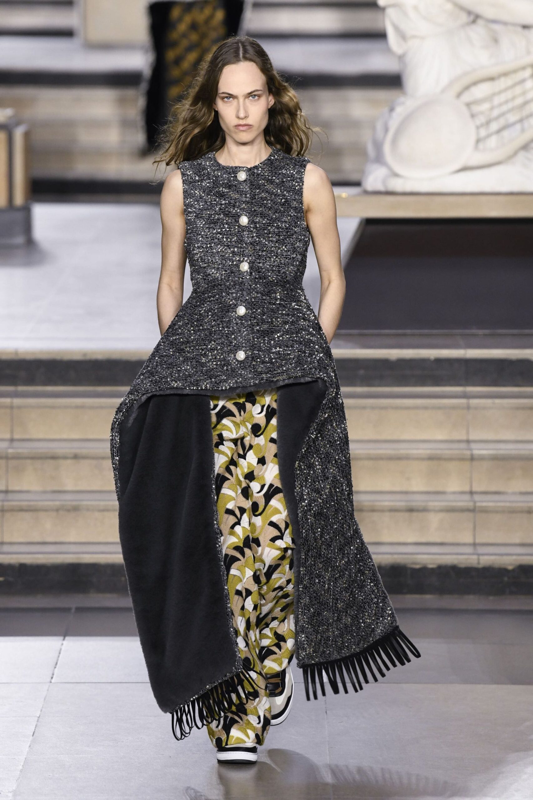 Scarf skirt: Όλες οι λεπτομέρειες για το νέο micro trend-3