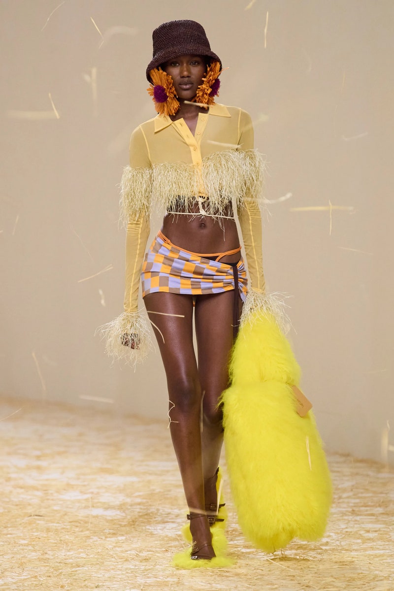 Οι 8 lingerie τάσεις που θα δοκιμάσουμε στο street style-7