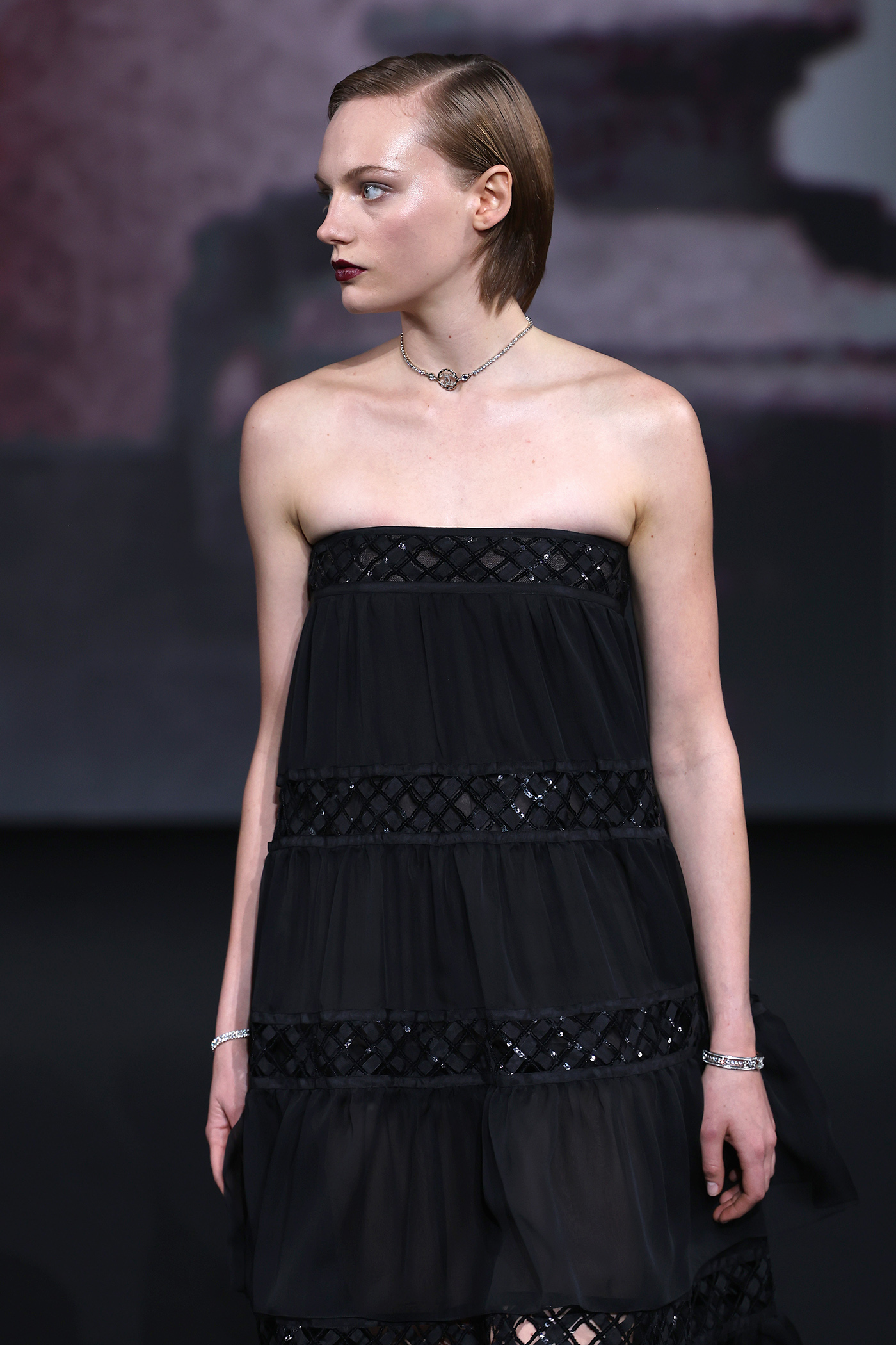 Ολόισια μαλλιά, καρέ και αφέλειες: Τα 6 hair trends που θα κυριαρχήσουν το 2023-5