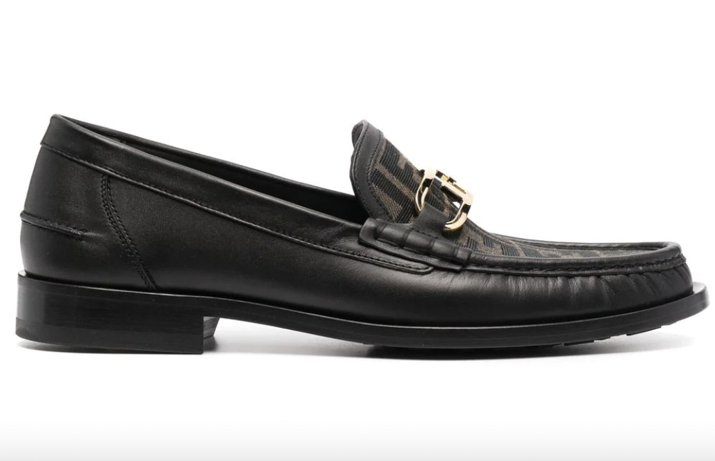 Αυτά τα loafers είναι τάση τώρα-5