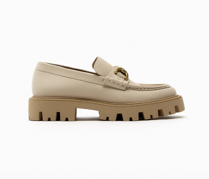 Όλα τα shoe trends που θα φορέσουμε με τζιν-2