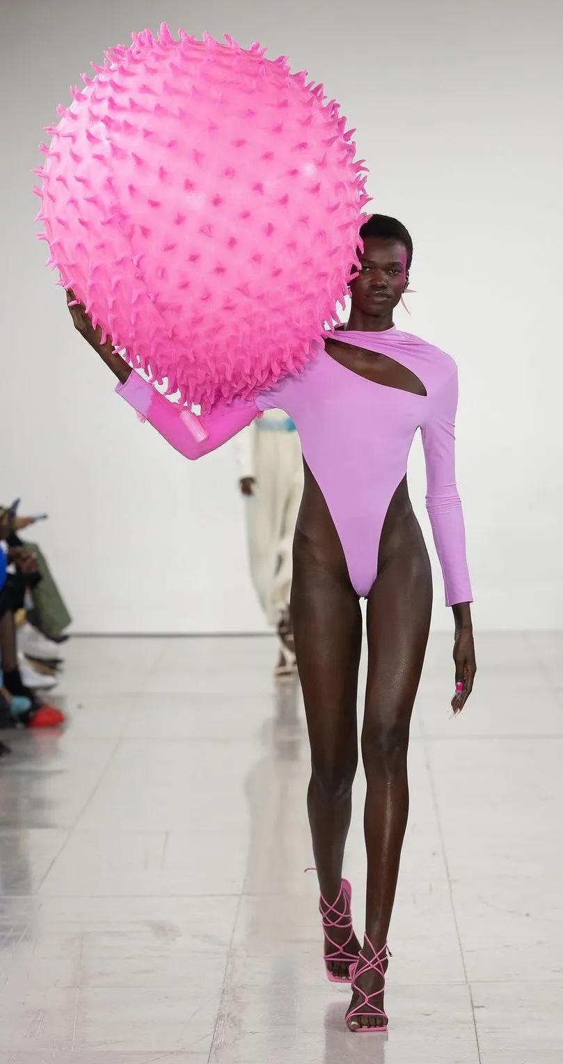 Bodysuit: Οι πιο fresh τρόποι να το συνδυάσετε το 2023-3