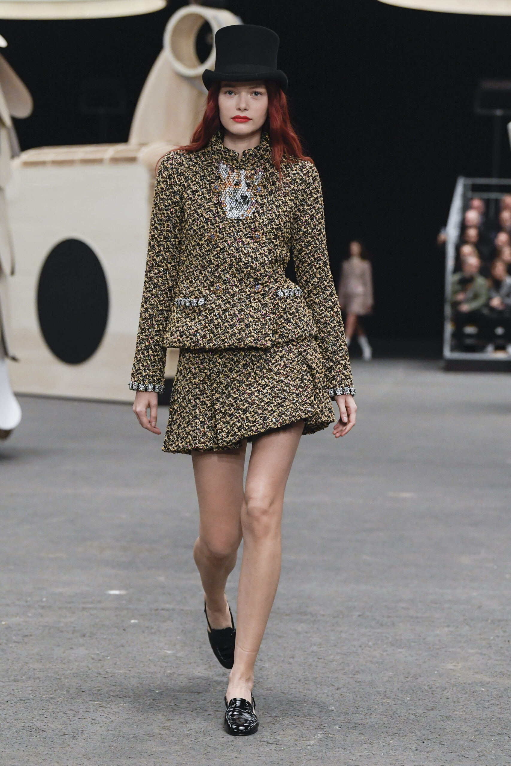 Slingback loafers: Το shoe trend που έχει την προσοχή μας τώρα-4