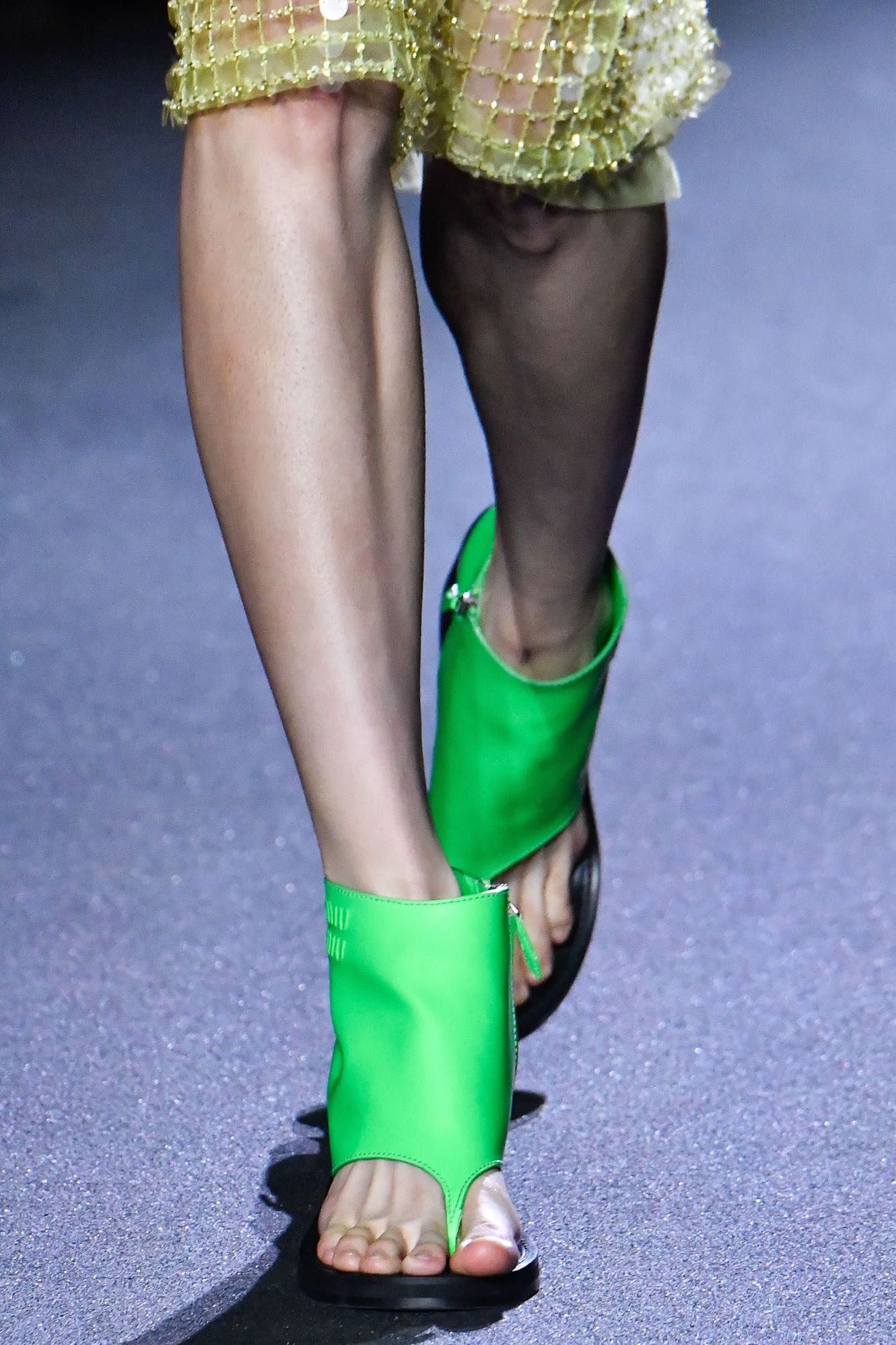 Τα 7 σημαντικότερα shoe trends από τις πασαρέλες της Άνοιξης 2023-6