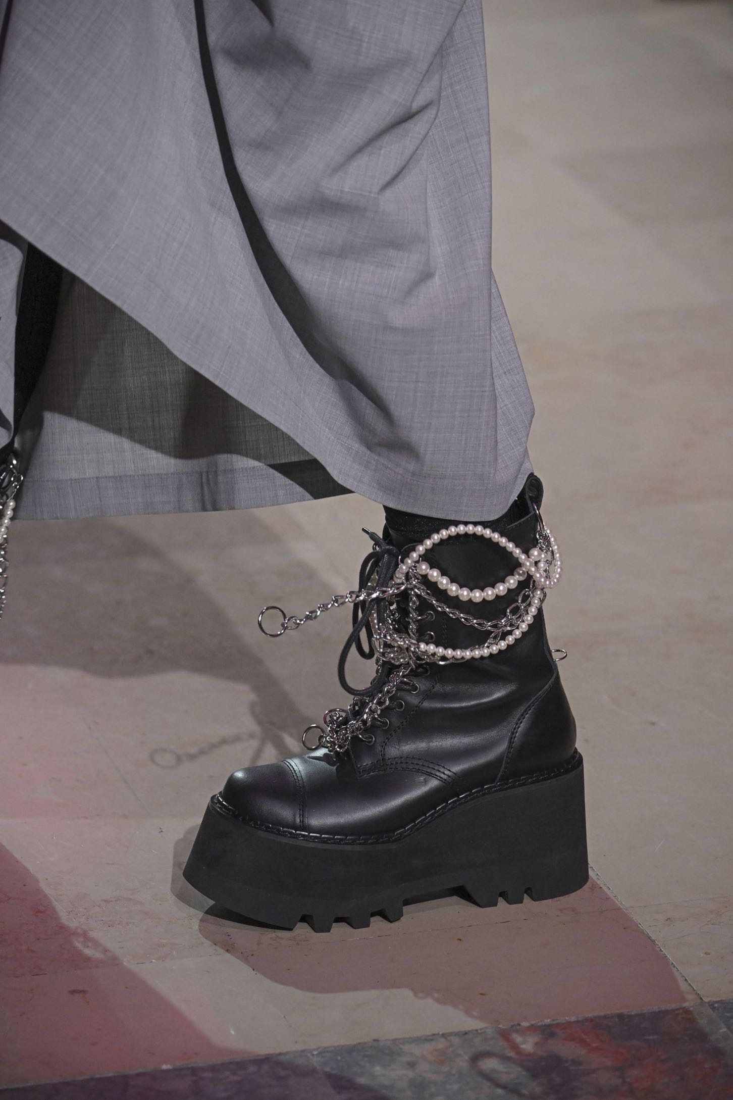 Τα 7 σημαντικότερα shoe trends από τις πασαρέλες της Άνοιξης 2023-5