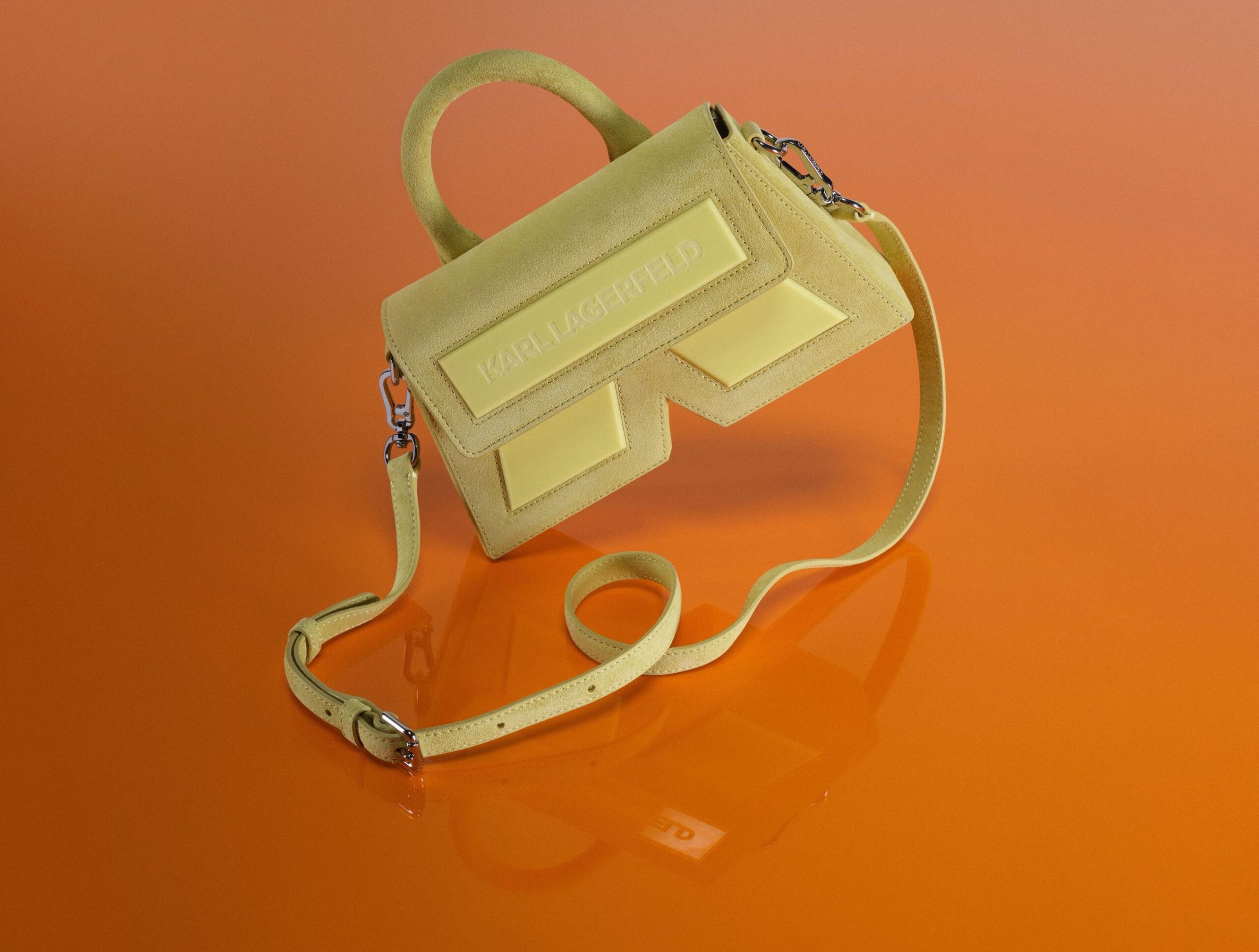 Karl Lagerfeld: Η ανοιξιάτικη συλλογή είναι ρετρό και εμπνέεται από το Sci-Fi-6