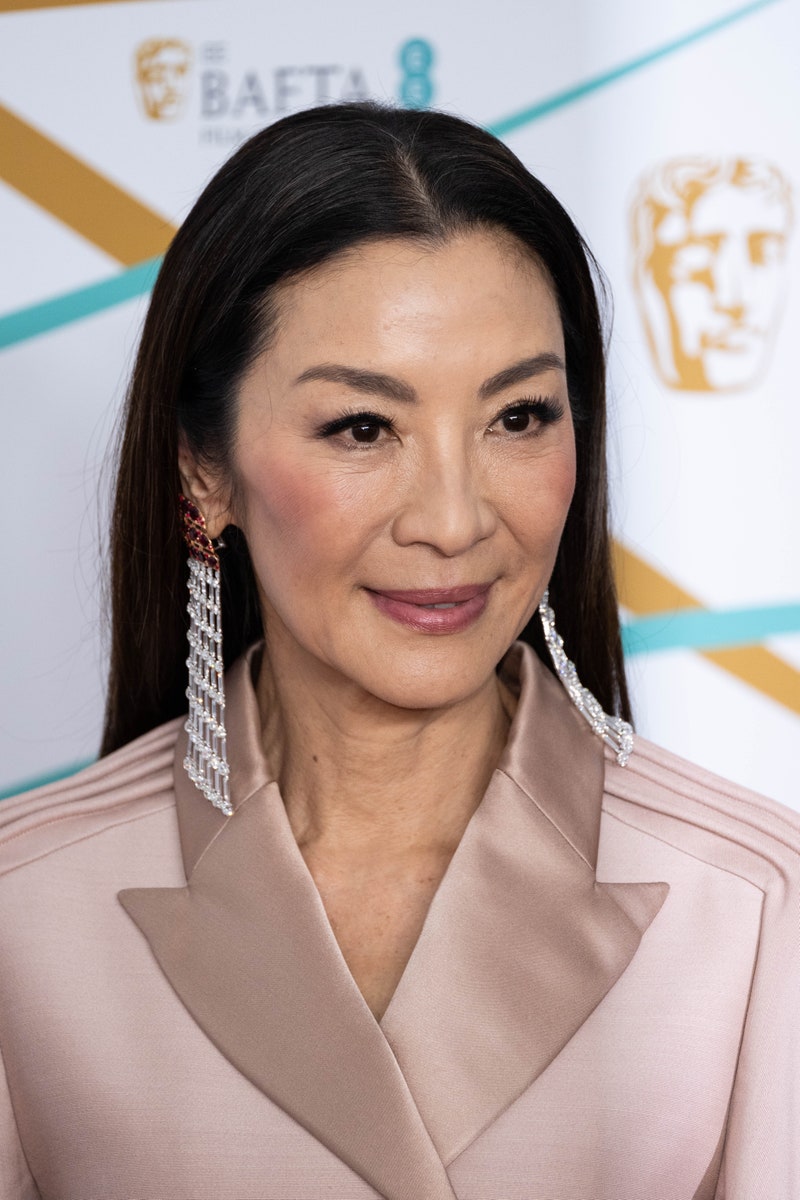 BAFTAs 2023: Τα πιο εντυπωσιακά beauty looks-10