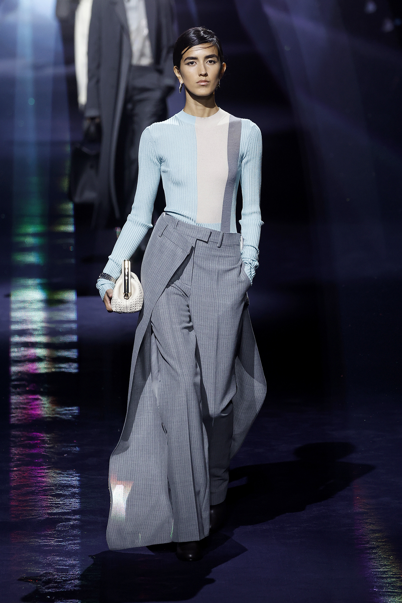Fendi FW23-24: Το modern classic στυλ στο επίκεντρο-1