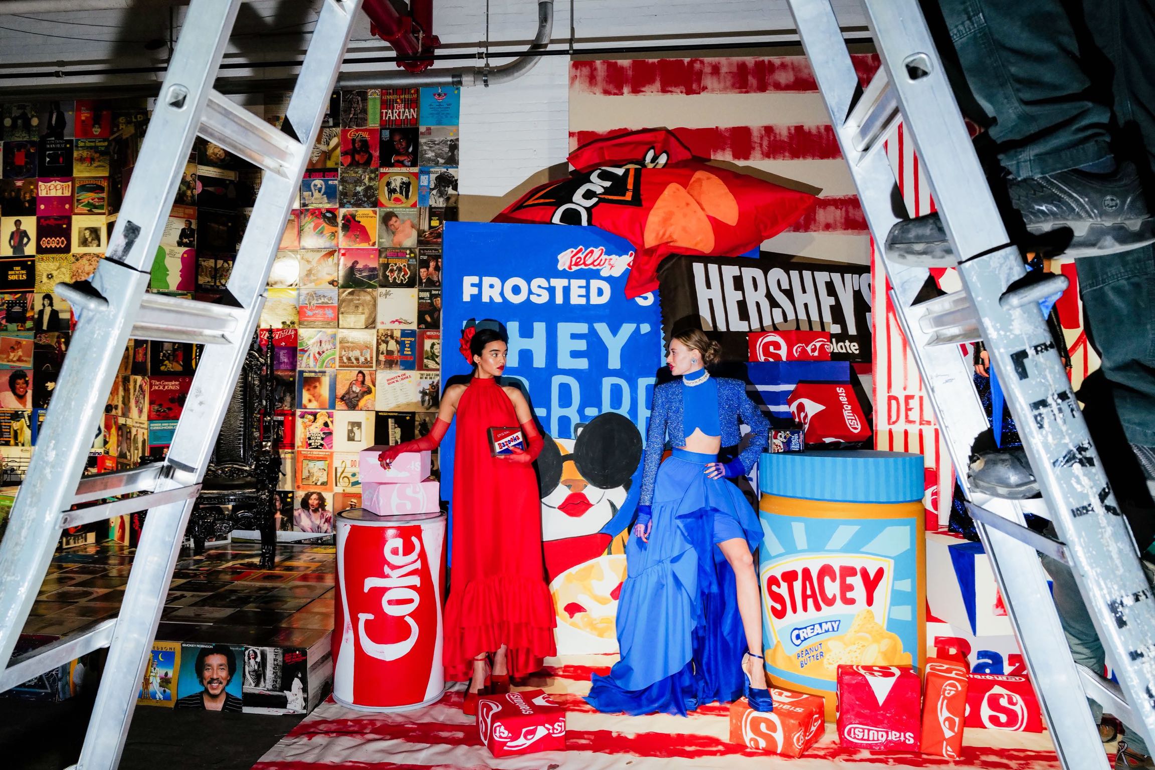 Alice+Olivia: Όλα τα trends που γεννήθηκαν από το FW23 show-2