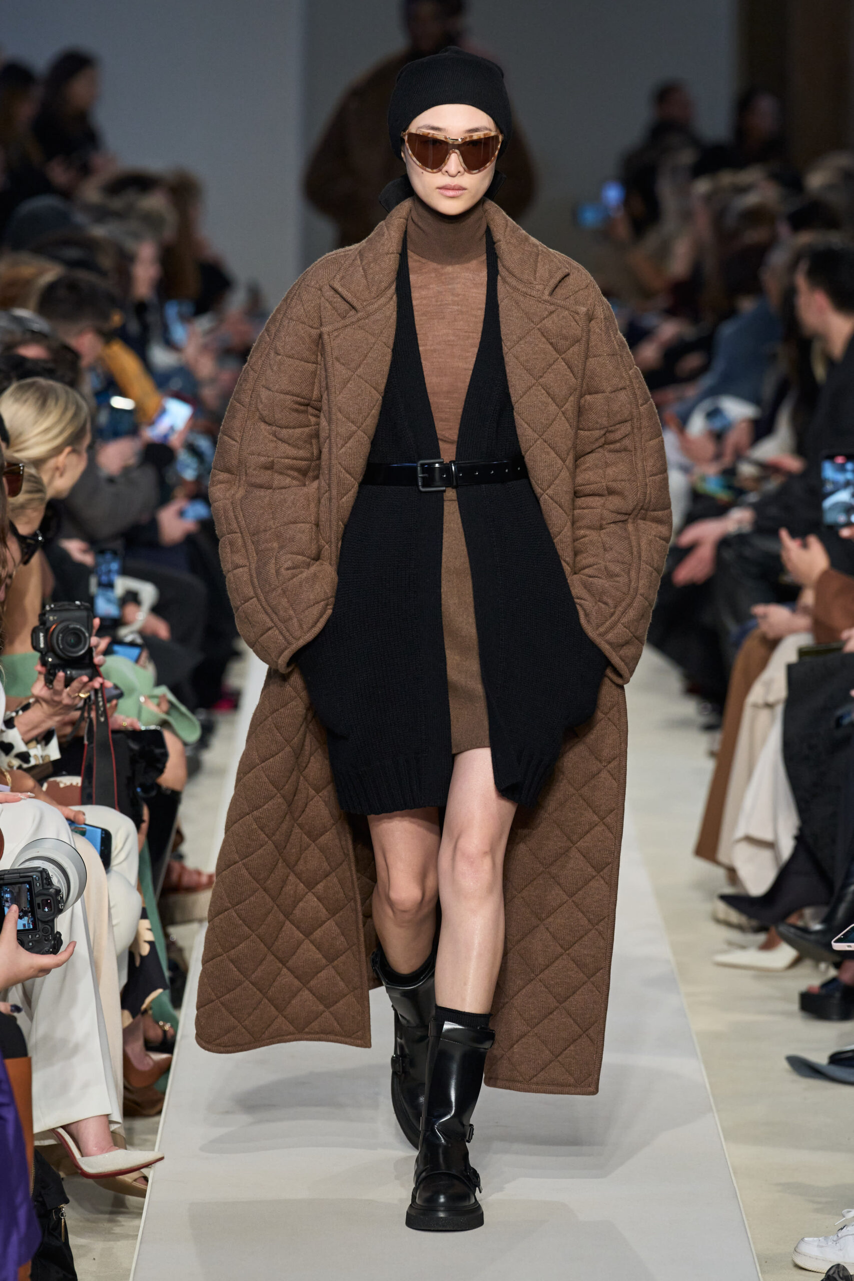 Εβδομάδα Μόδας Μιλάνου: 5 νέα coat trends από τον οίκο Max Mara-5