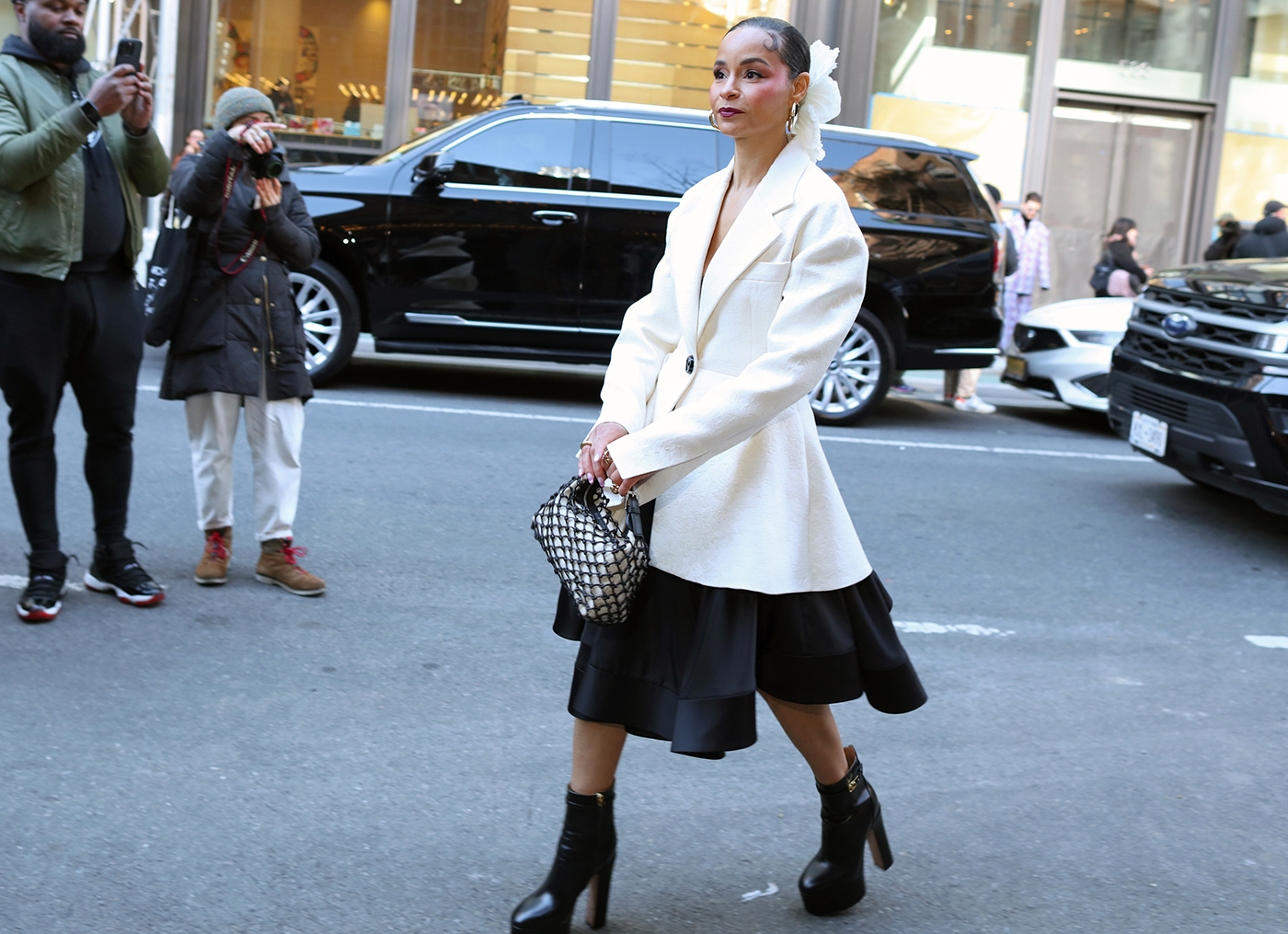 Εβδομάδα Μόδας Νέας Υόρκης: Οι τοπ street style εμφανίσεις γίνονται έμπνευση για το χειμώνα-14