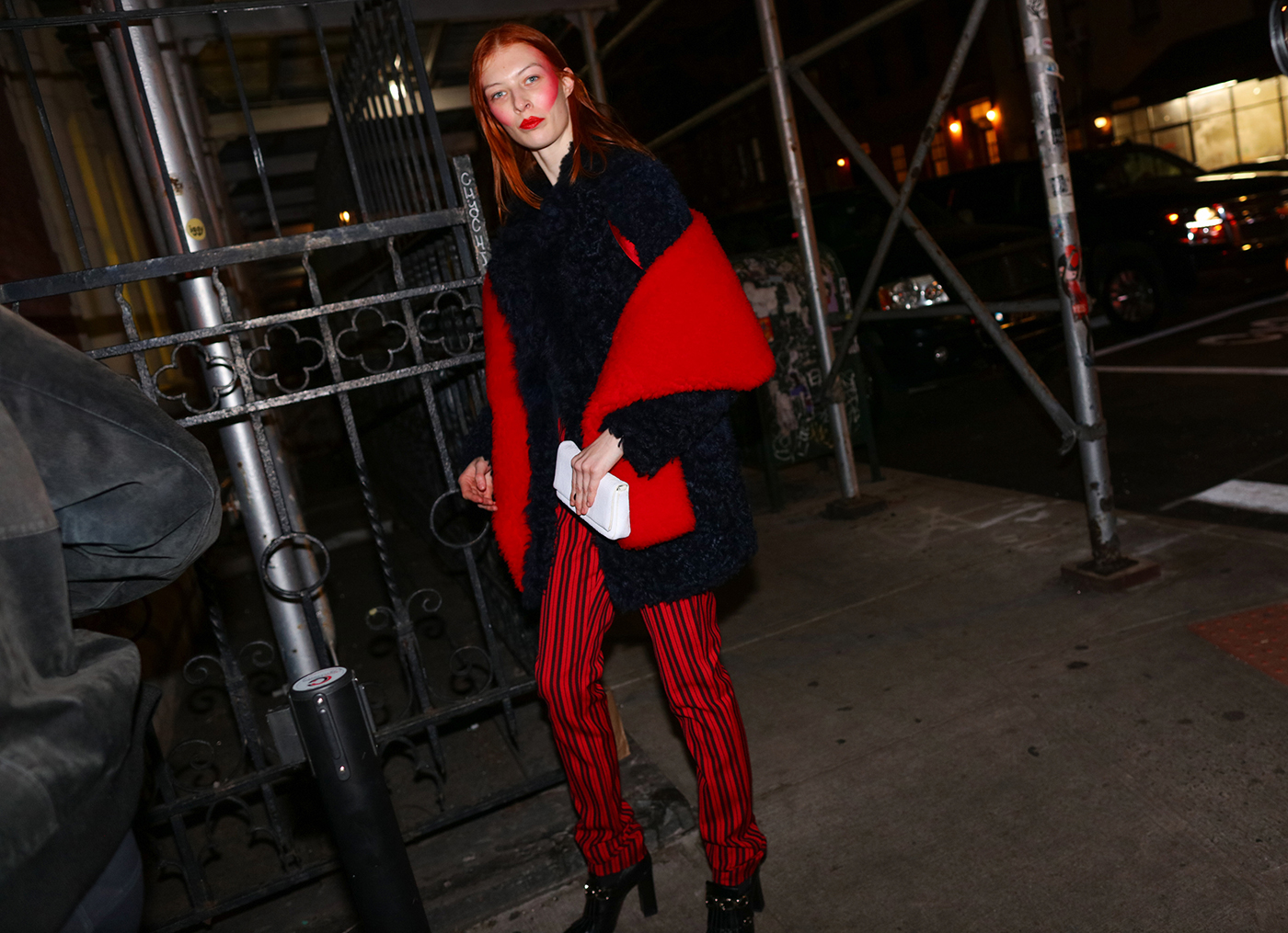 Εβδομάδα Μόδας Νέας Υόρκης: Οι τοπ street style εμφανίσεις γίνονται έμπνευση για το χειμώνα-26