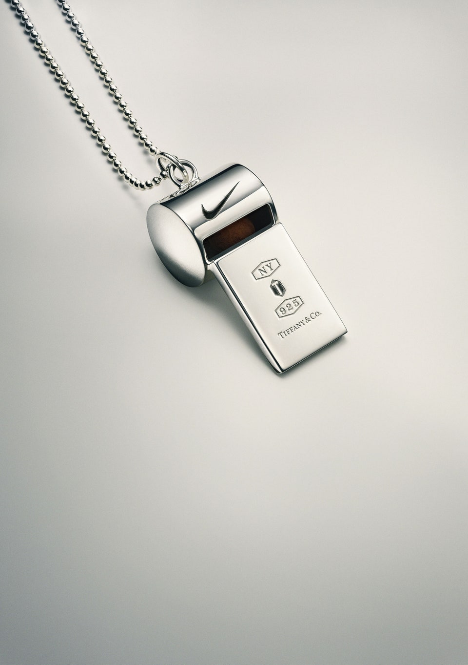 Tiffany & Co. x Nike: Η fashion συνεργασία της χρονιάς-3
