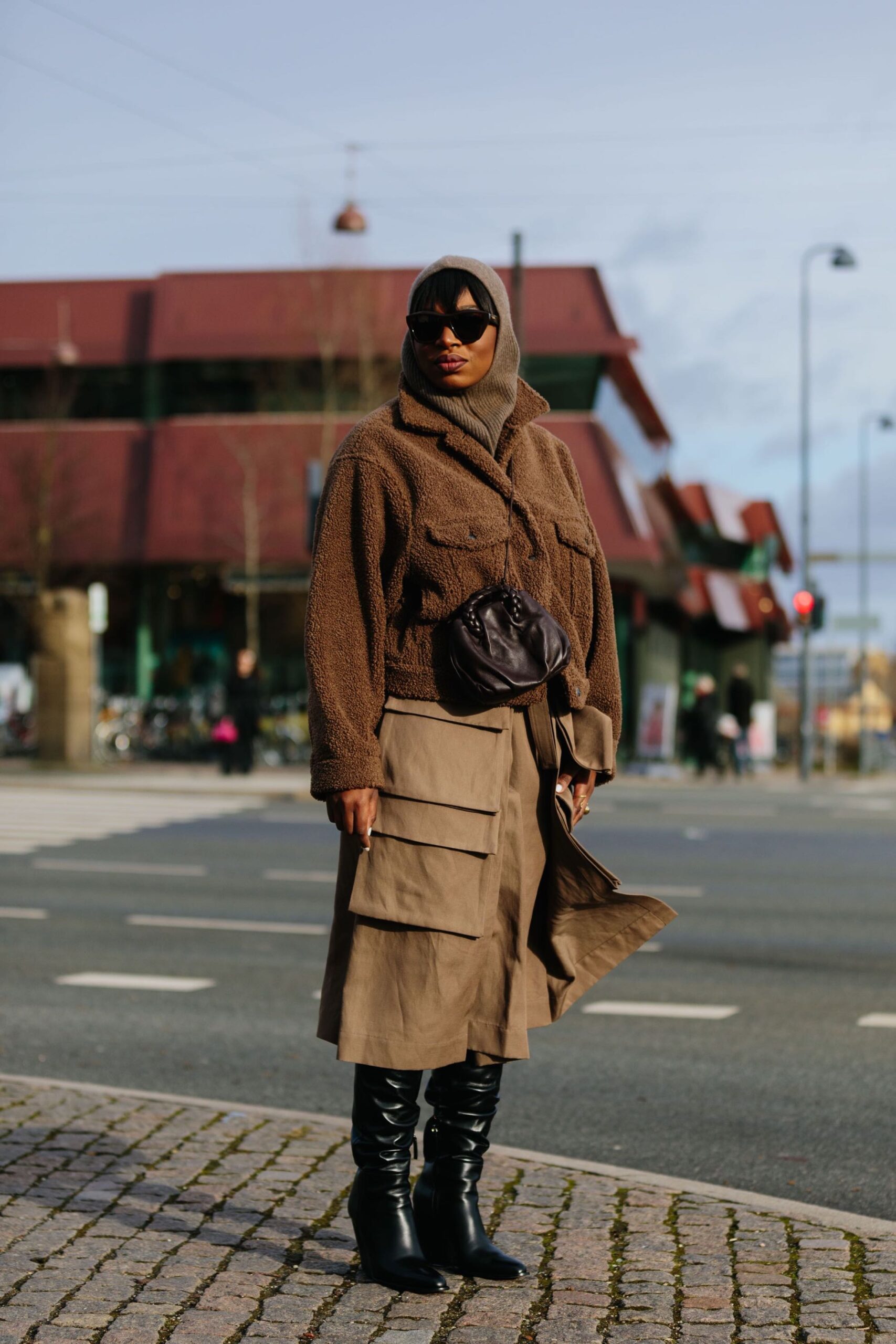 Winter chic: Τα cozy σύνολα που θα αντιγράψουμε από τις stylers αυτές τις μέρες-2