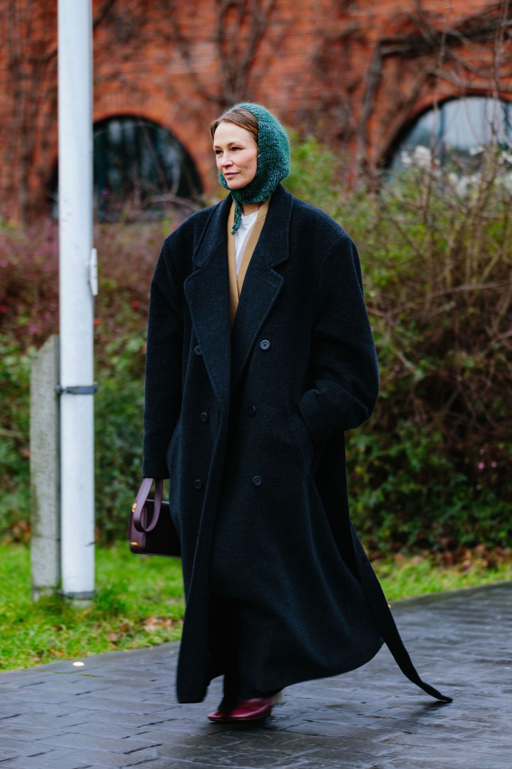Headpieces: Τα αξεσουάρ για να είμαστε cozy και stylish τις πιο κρύες ημέρες-3