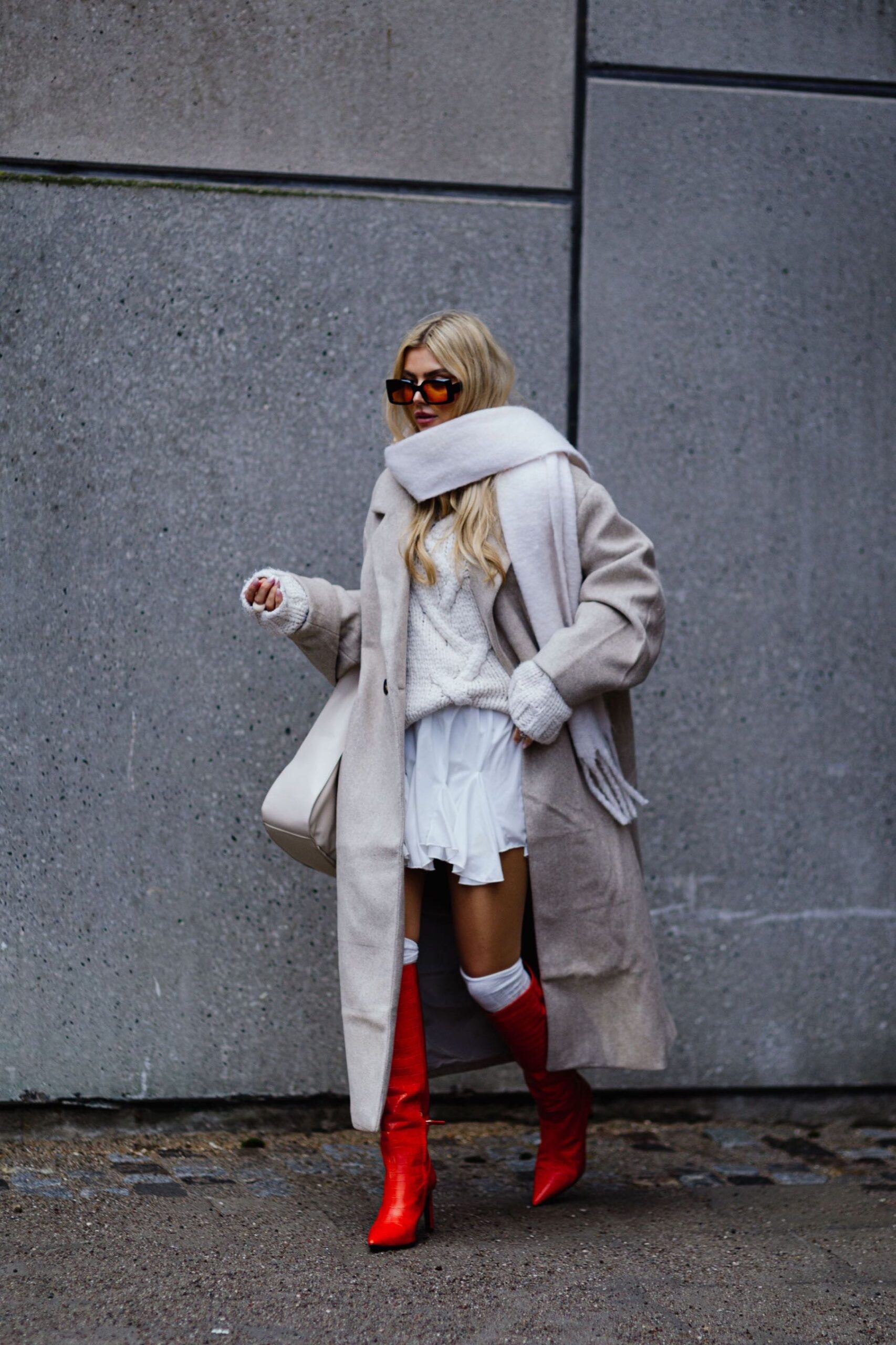 Winter chic: Τα cozy σύνολα που θα αντιγράψουμε από τις stylers αυτές τις μέρες-3