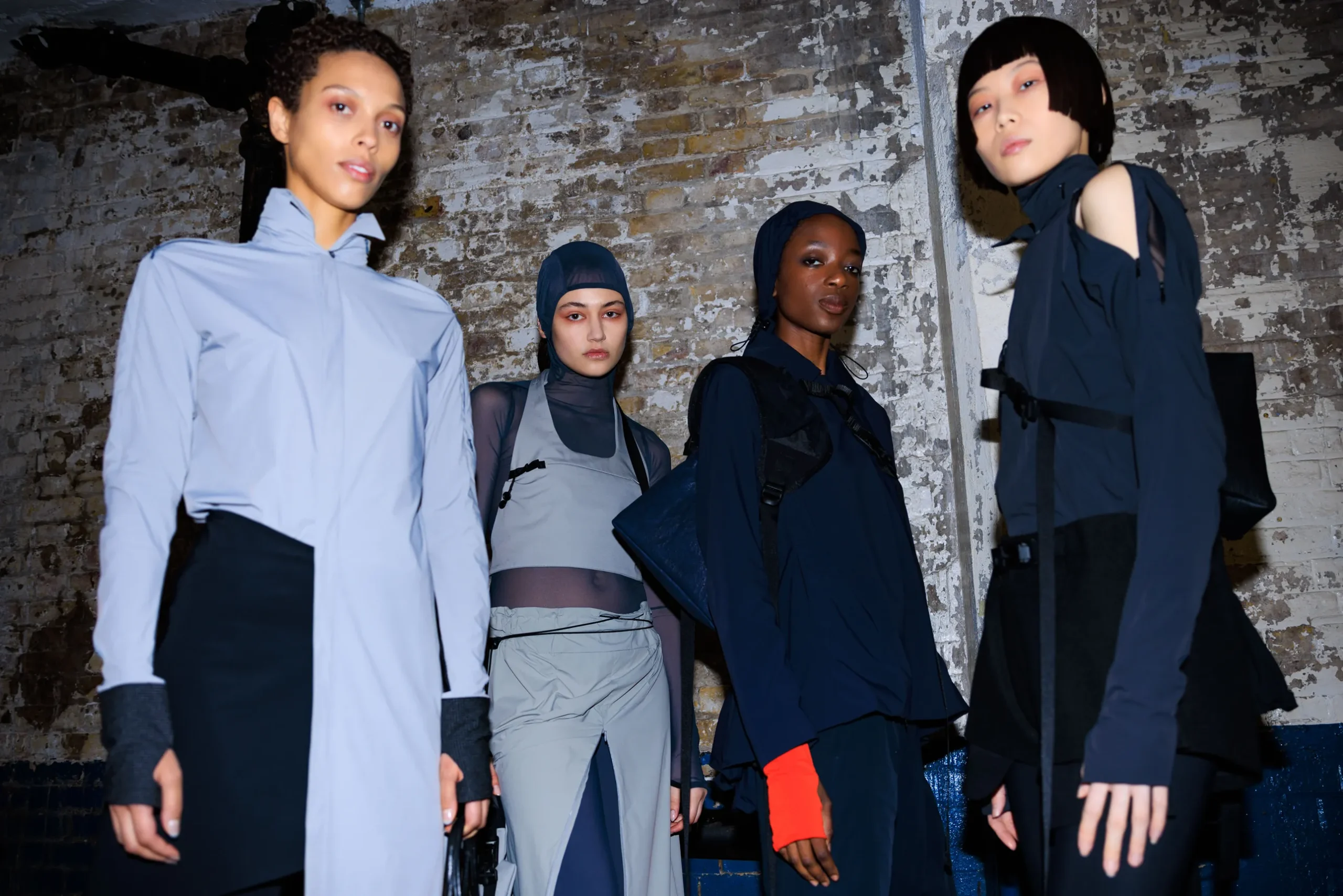Εβδομάδα Μόδας Λονδίνου FW23-24: Οι κορυφαίες backstage στιγμές-38