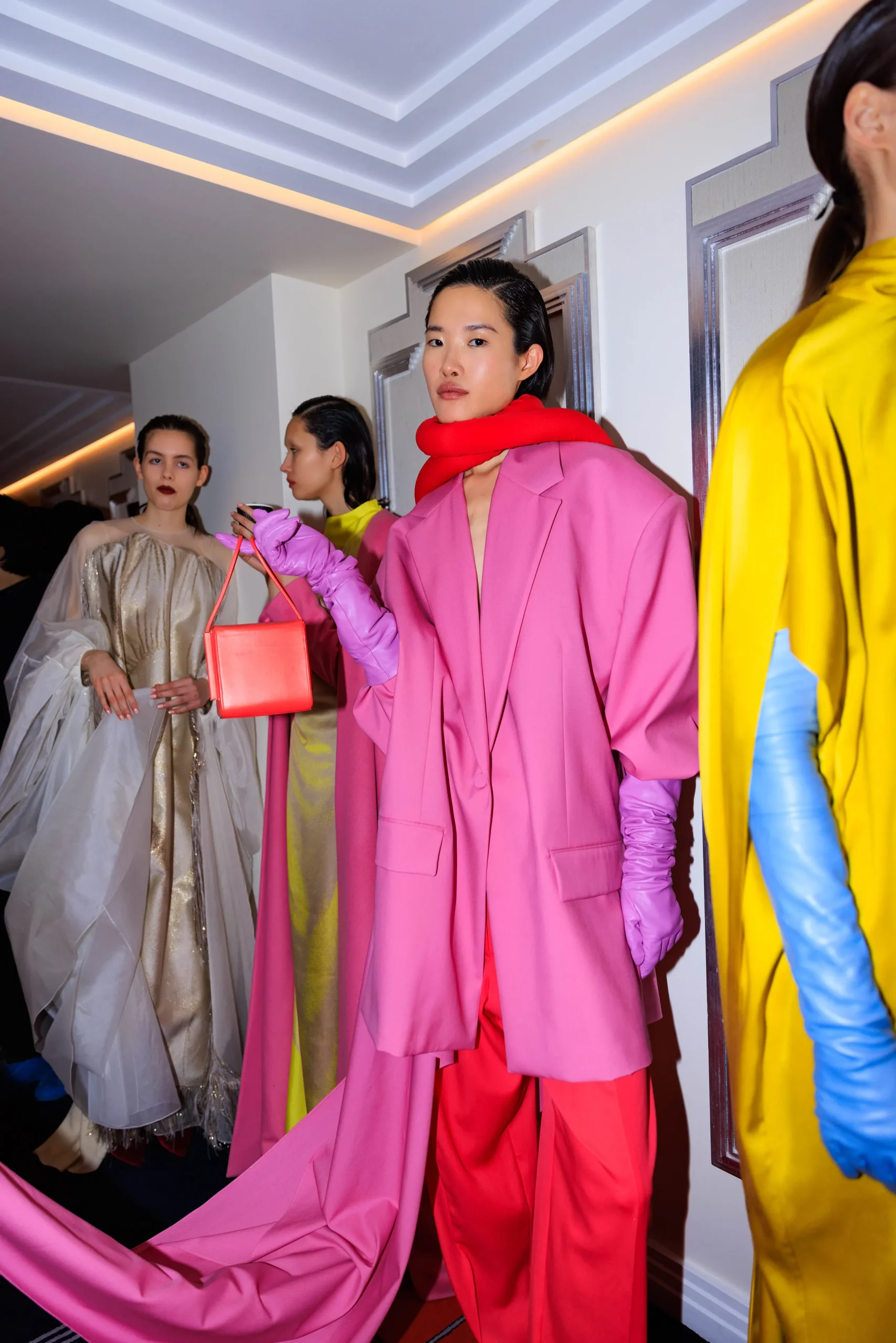 Εβδομάδα Μόδας Λονδίνου FW23-24: Οι κορυφαίες backstage στιγμές-34