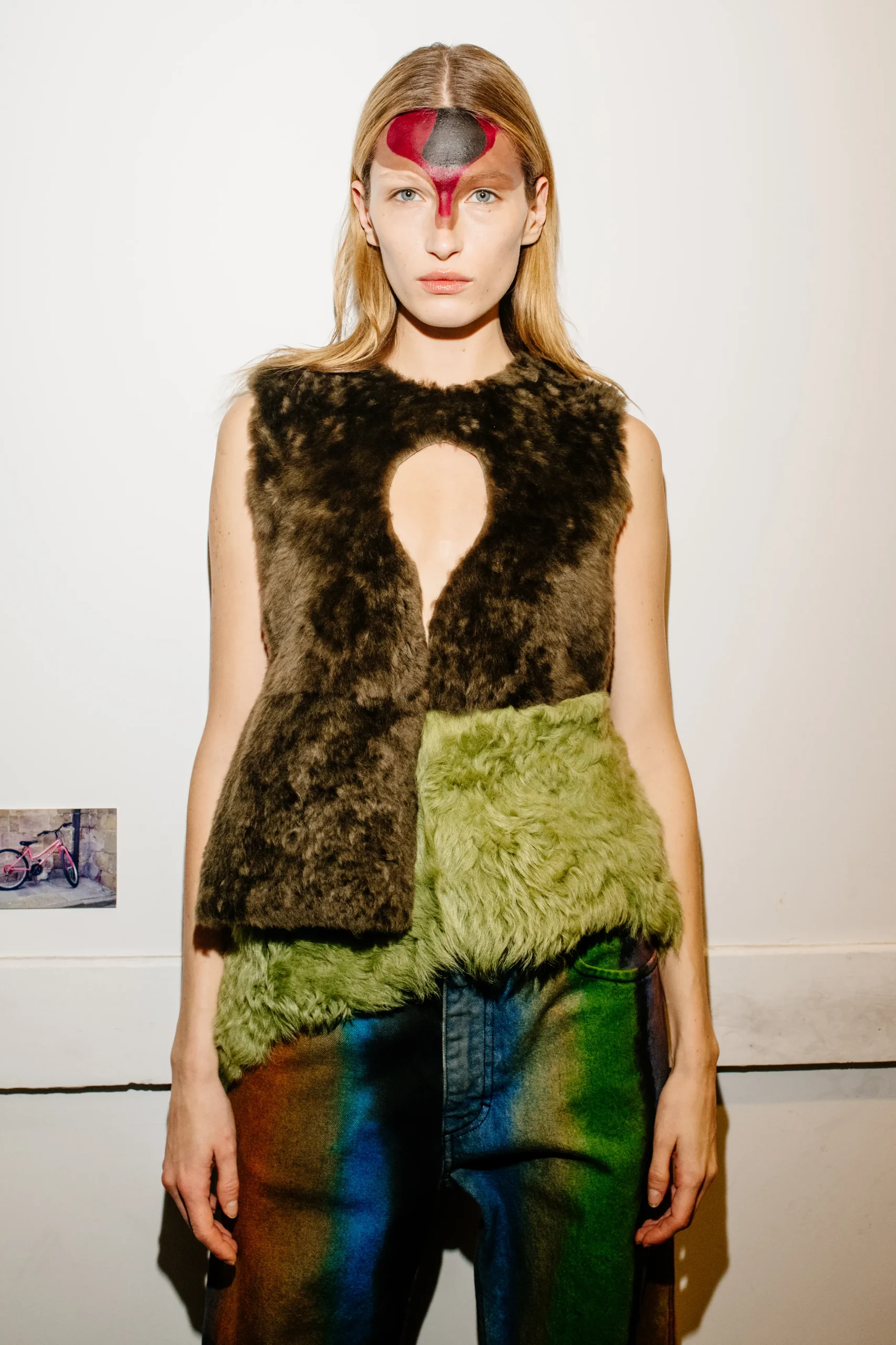 Εβδομάδα Μόδας Νέας Υόρκης FW23-24: Οι κορυφαίες backstage στιγμές-29