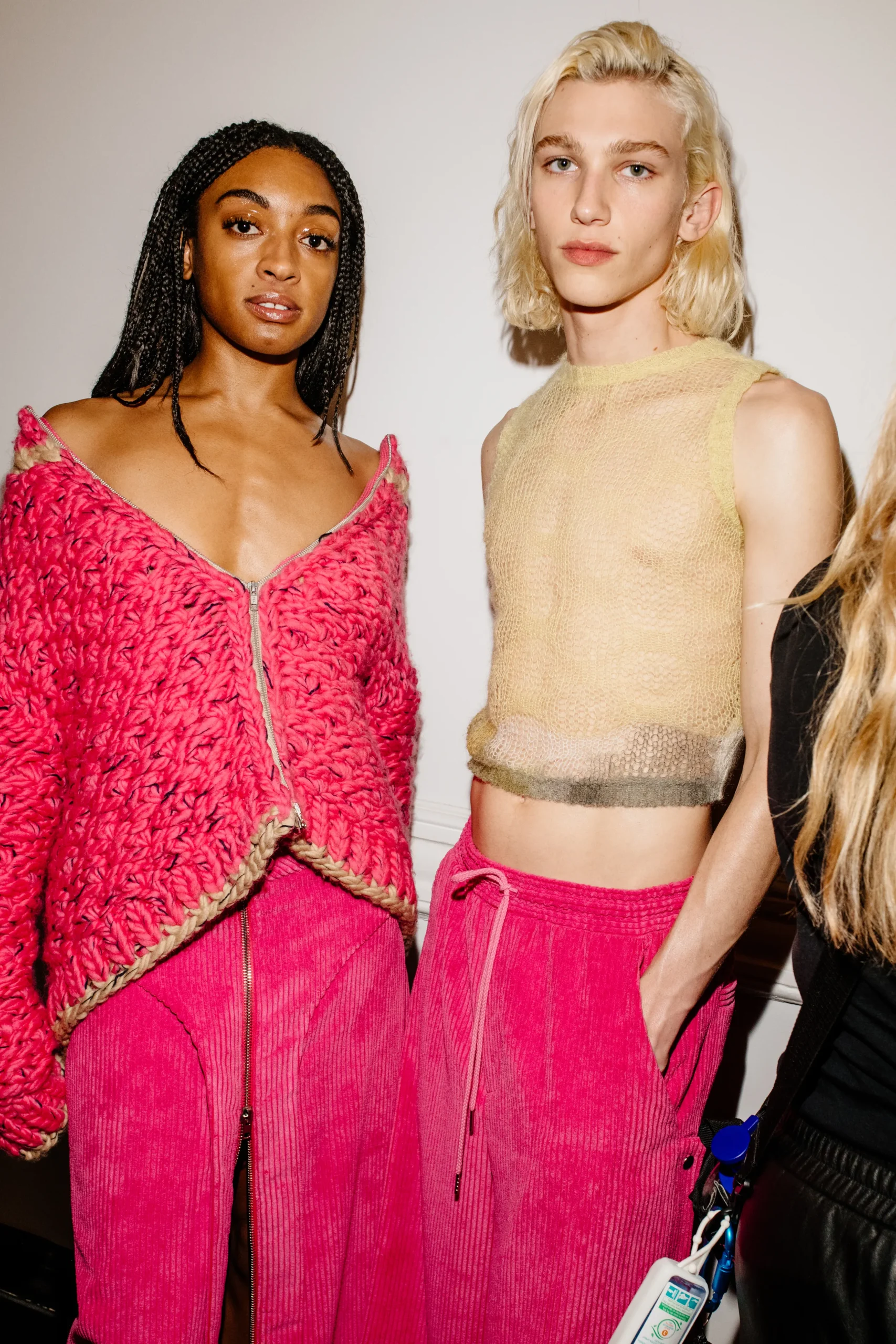 Εβδομάδα Μόδας Νέας Υόρκης FW23-24: Οι κορυφαίες backstage στιγμές-30
