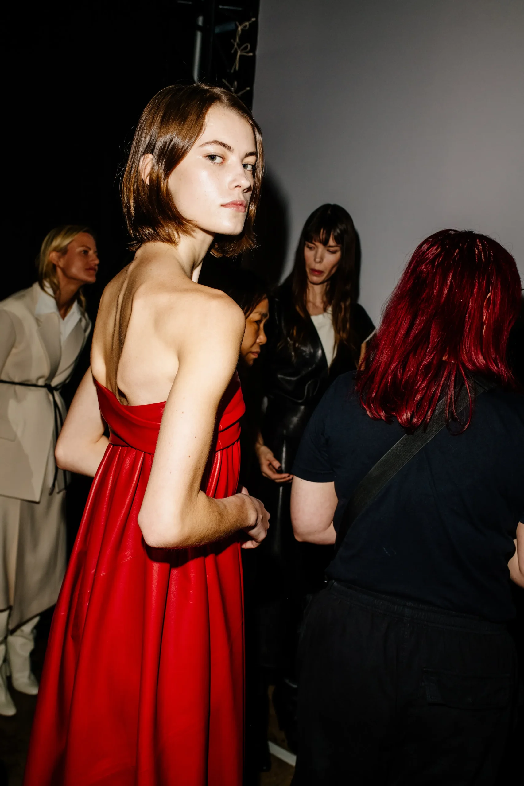 Εβδομάδα Μόδας Νέας Υόρκης FW23-24: Οι κορυφαίες backstage στιγμές-44