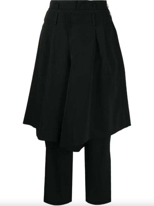 Skirt over pants: Η τάση επιστρέφει και αυτός είναι ο πιο updated τρόπος να την υιοθετήσουμε-6