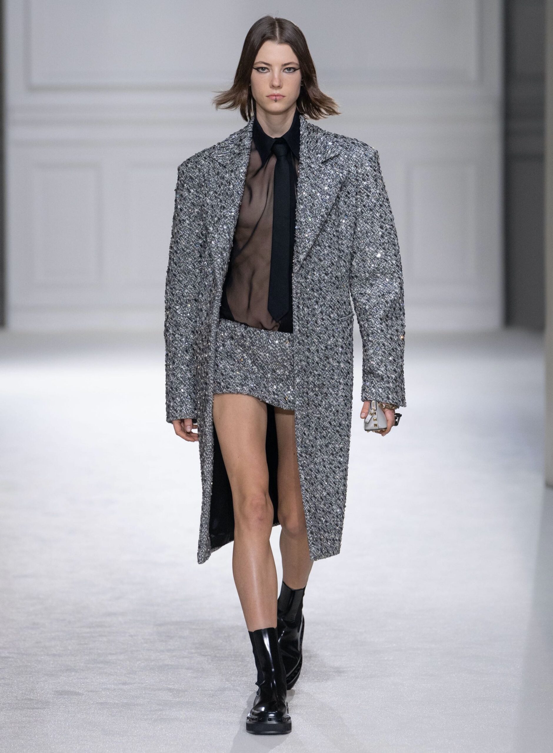 Valentino AW23: Τo νέο black tie dress code διά χειρός Pierpaolo Piccioli-2