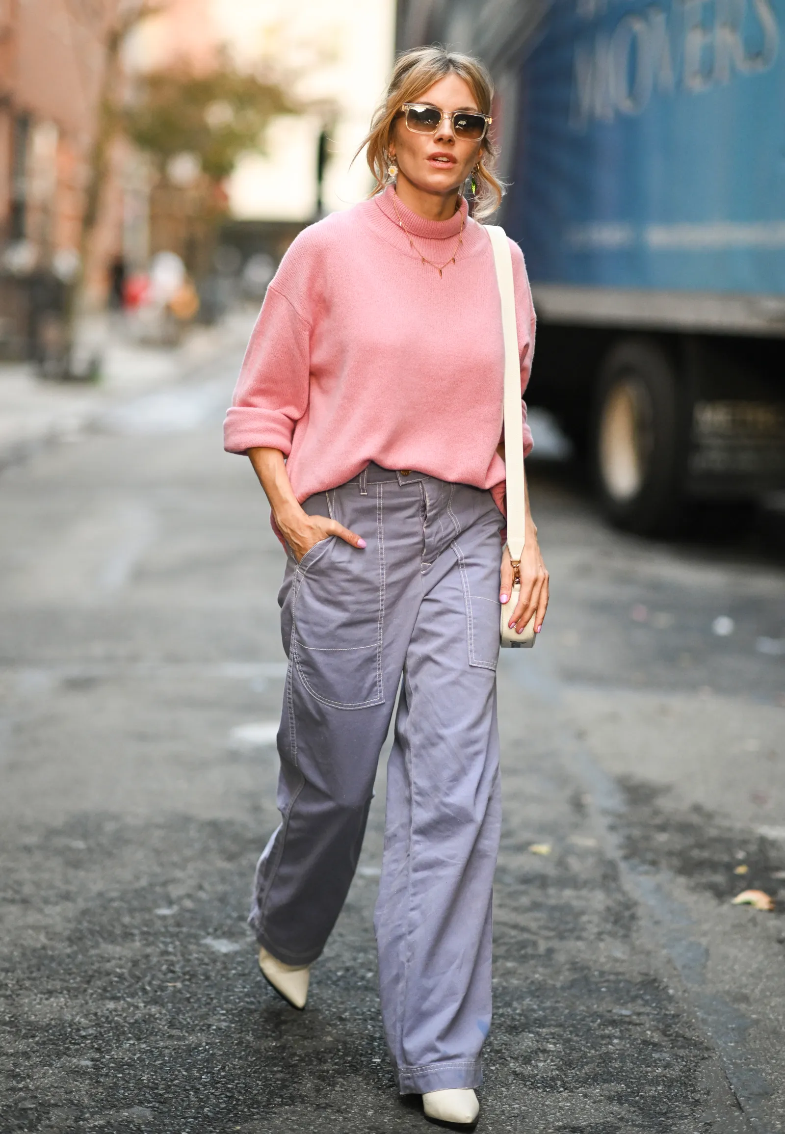 7 celebrity looks για να γίνετε η master του μεταβατικού dressing-6