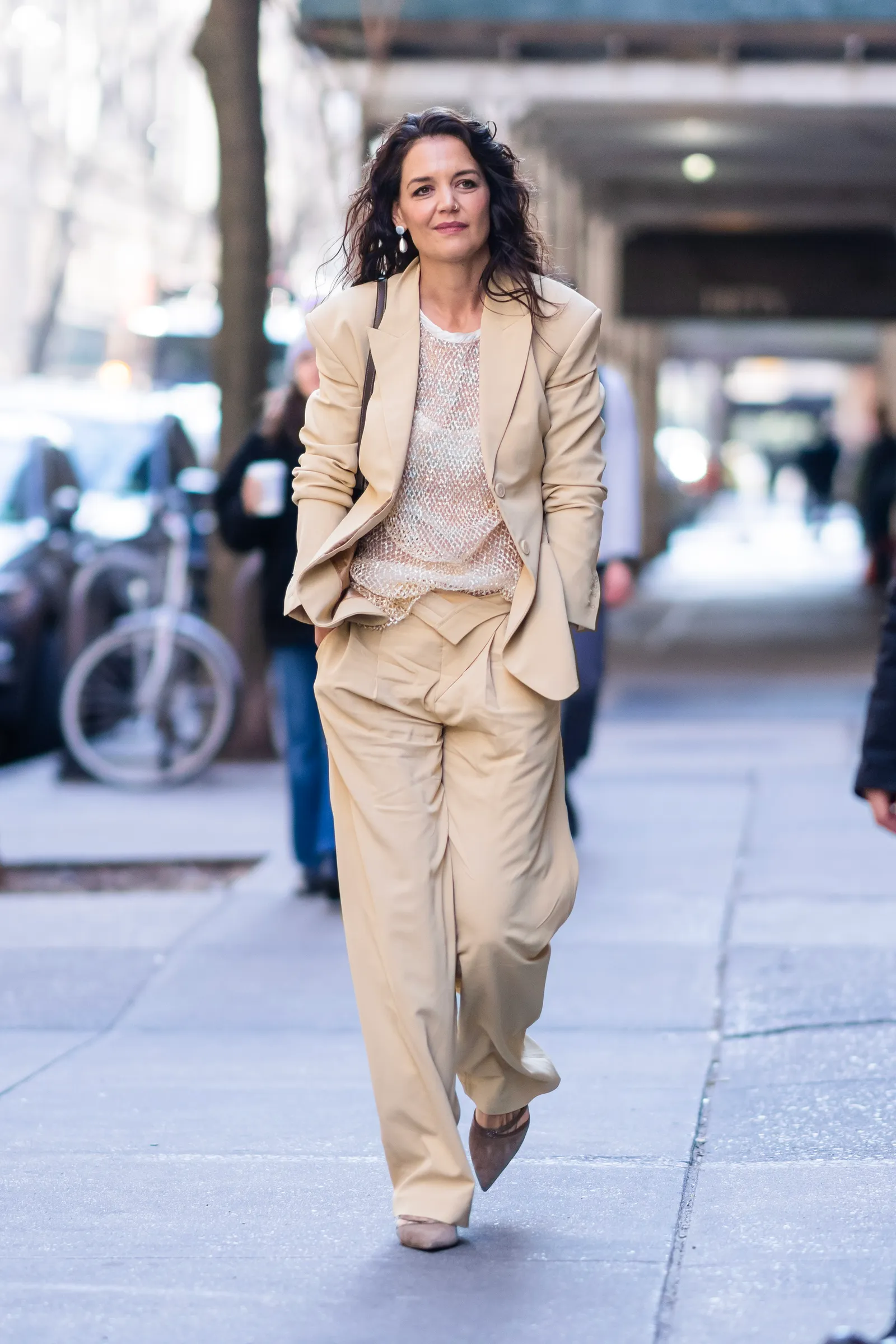 7 celebrity looks για να γίνετε η master του μεταβατικού dressing-19