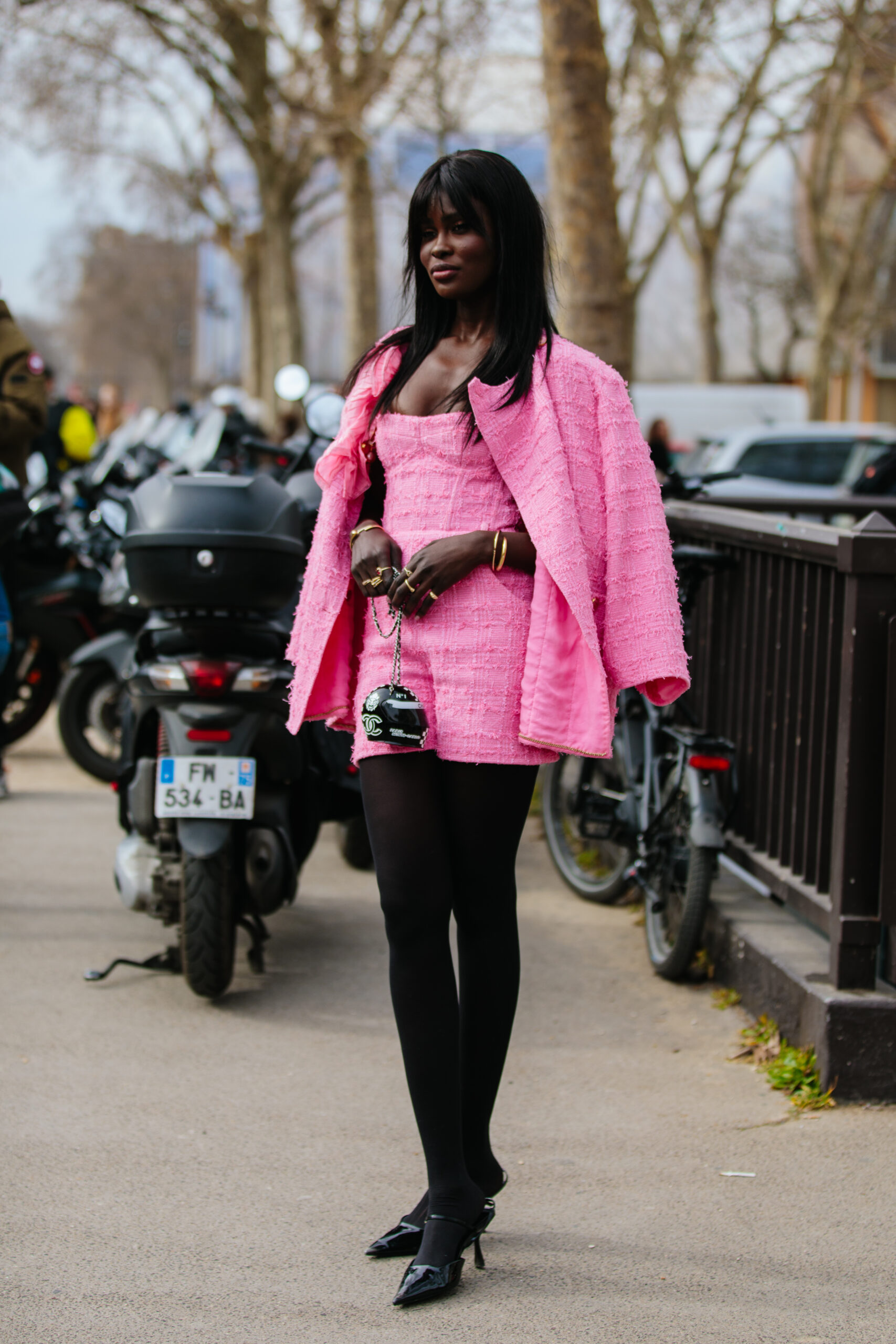 Tweed jacket: Πώς θα φορέσουμε το trend της άνοιξης κάθε μέρα;-10