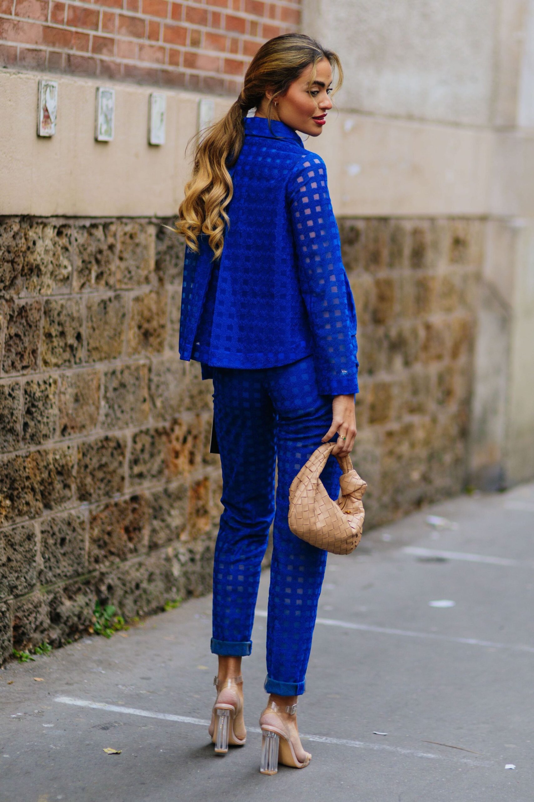 Hairstyle Inspo: Τα χτενίσματα που θα αντιγράψουμε από το street style-2