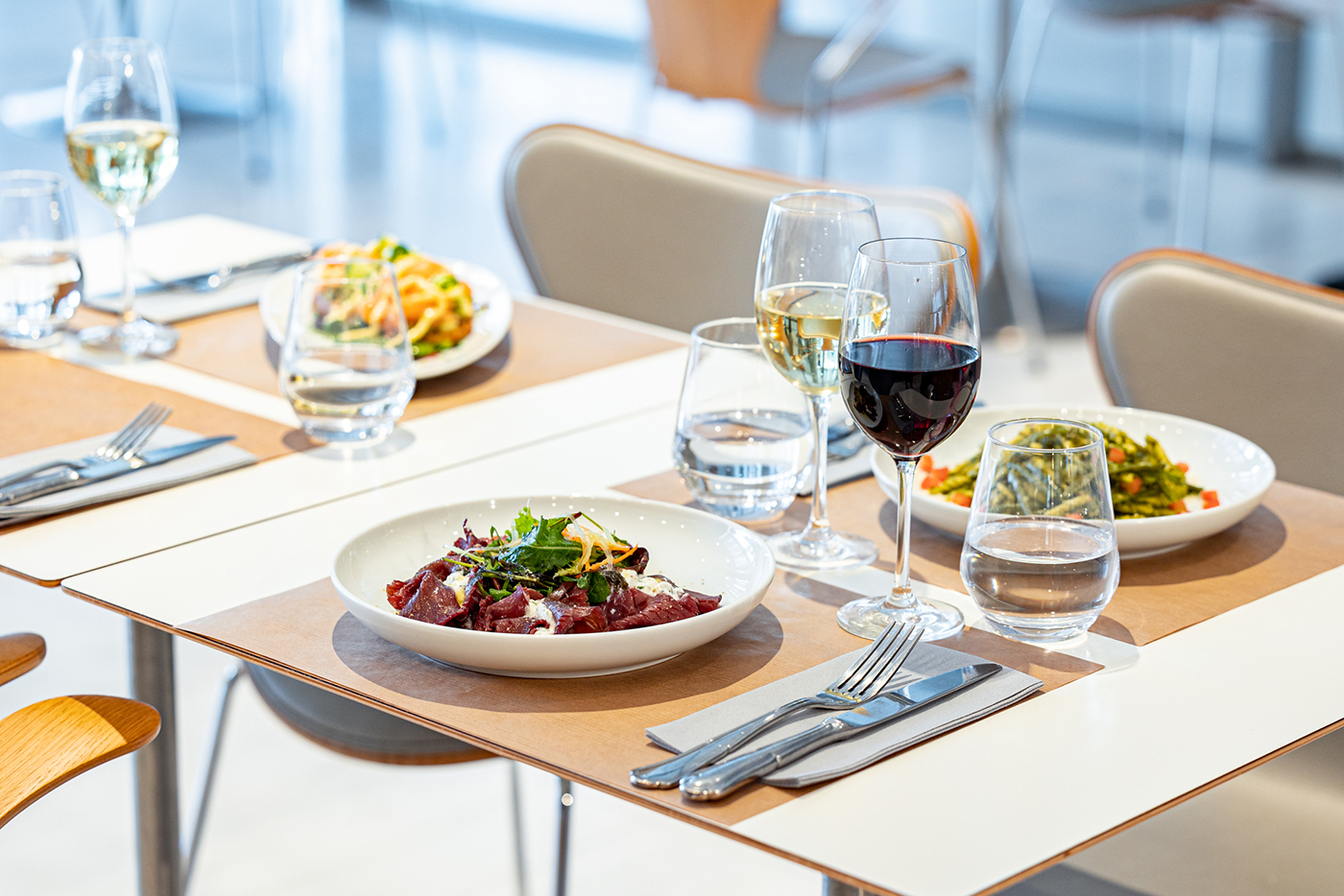 Agora Bistro: Το αγαπημένο meeting point για comfort lunch και early drinks-4