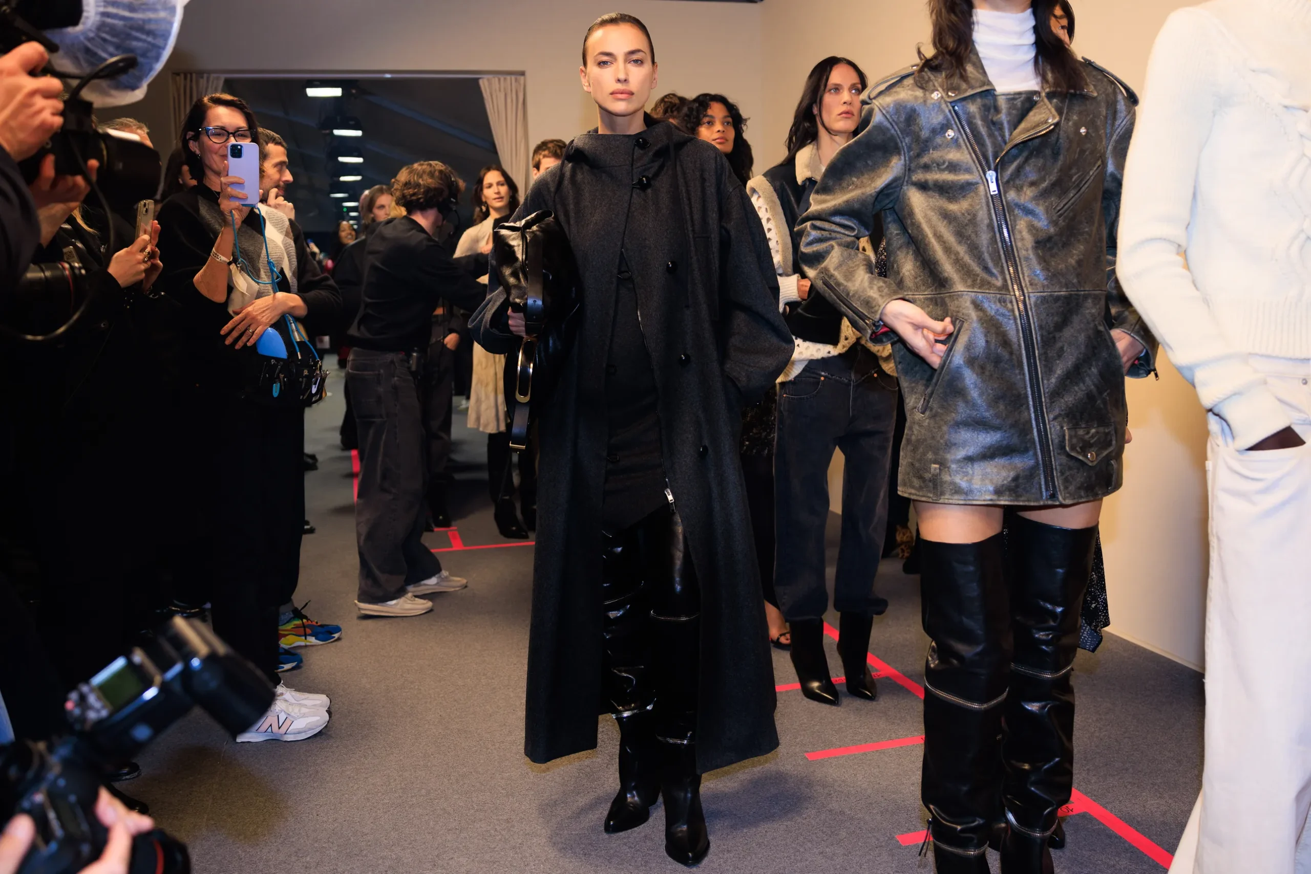 Εβδομάδα Μόδας Παρισιού FW23-24: Οι κορυφαίες backstage στιγμές-35