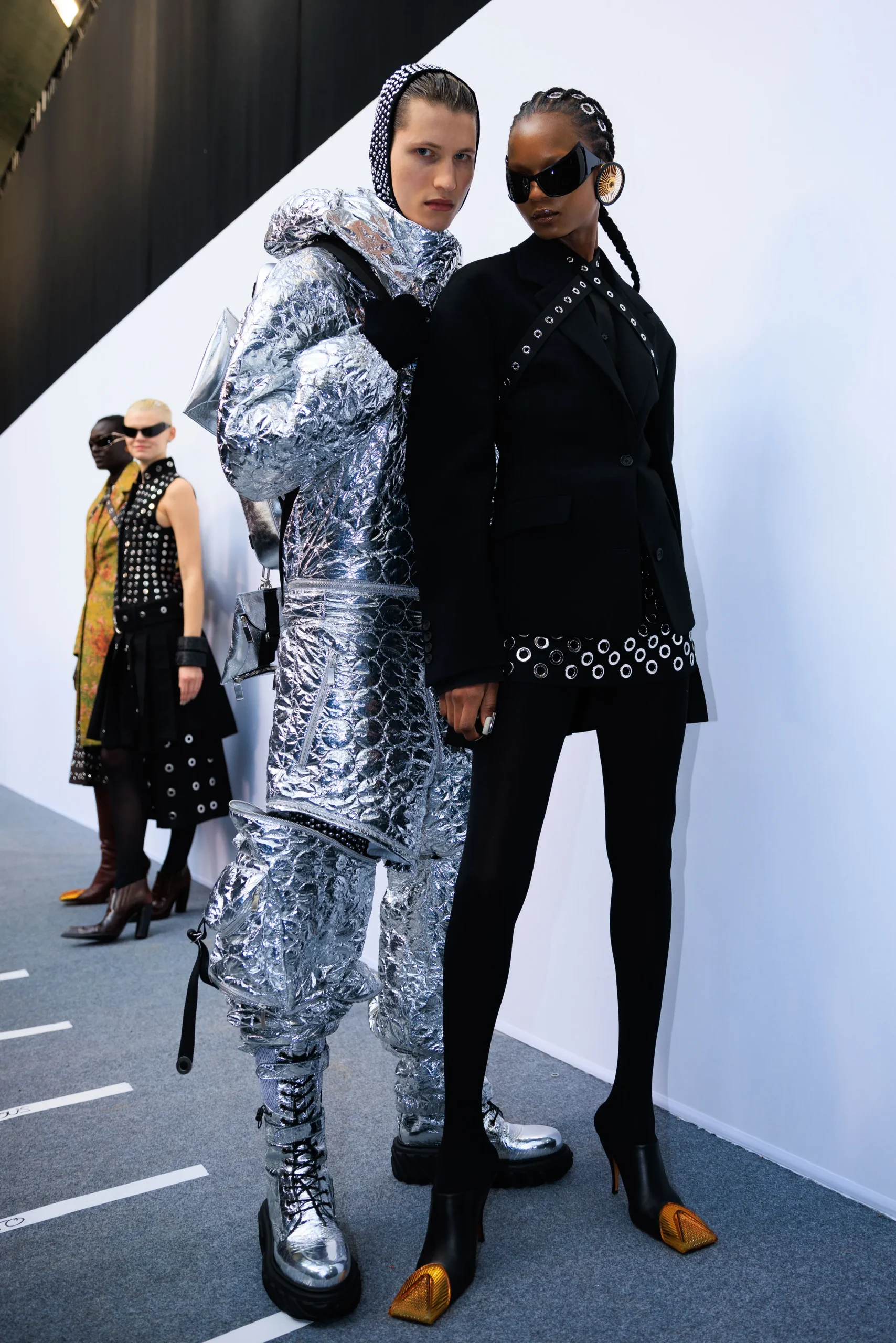 Εβδομάδα Μόδας Παρισιού FW23-24: Οι κορυφαίες backstage στιγμές-52